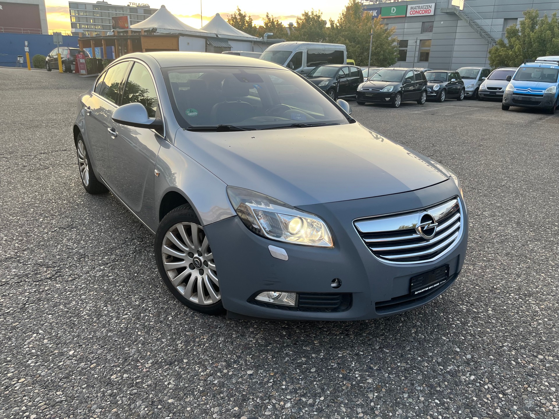 OPEL Insignia 2.0 Turbo Edition Automatic-image-1