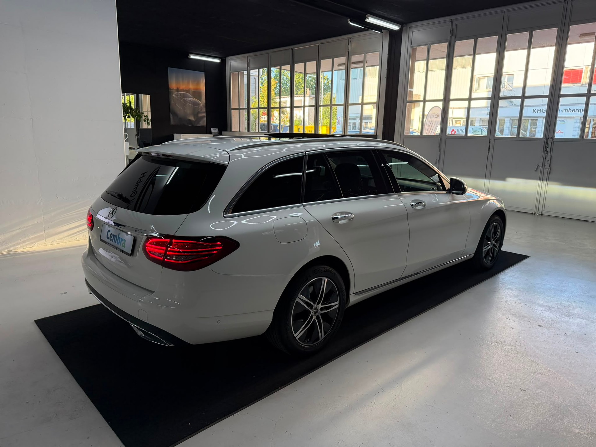 MERCEDES-BENZ C 220 d Swiss Star 4M 9G-Tronic-image-17