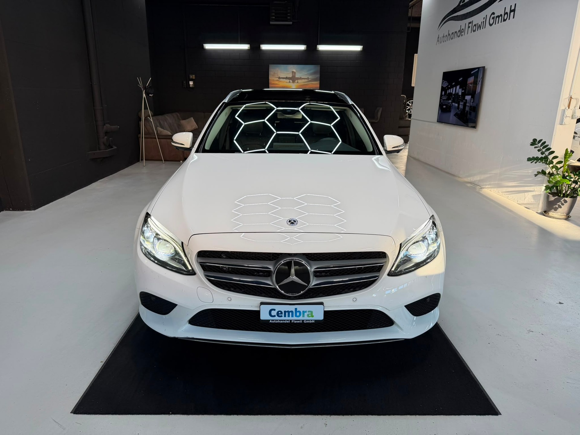 MERCEDES-BENZ C 220 d Swiss Star 4M 9G-Tronic-showroom-element-1