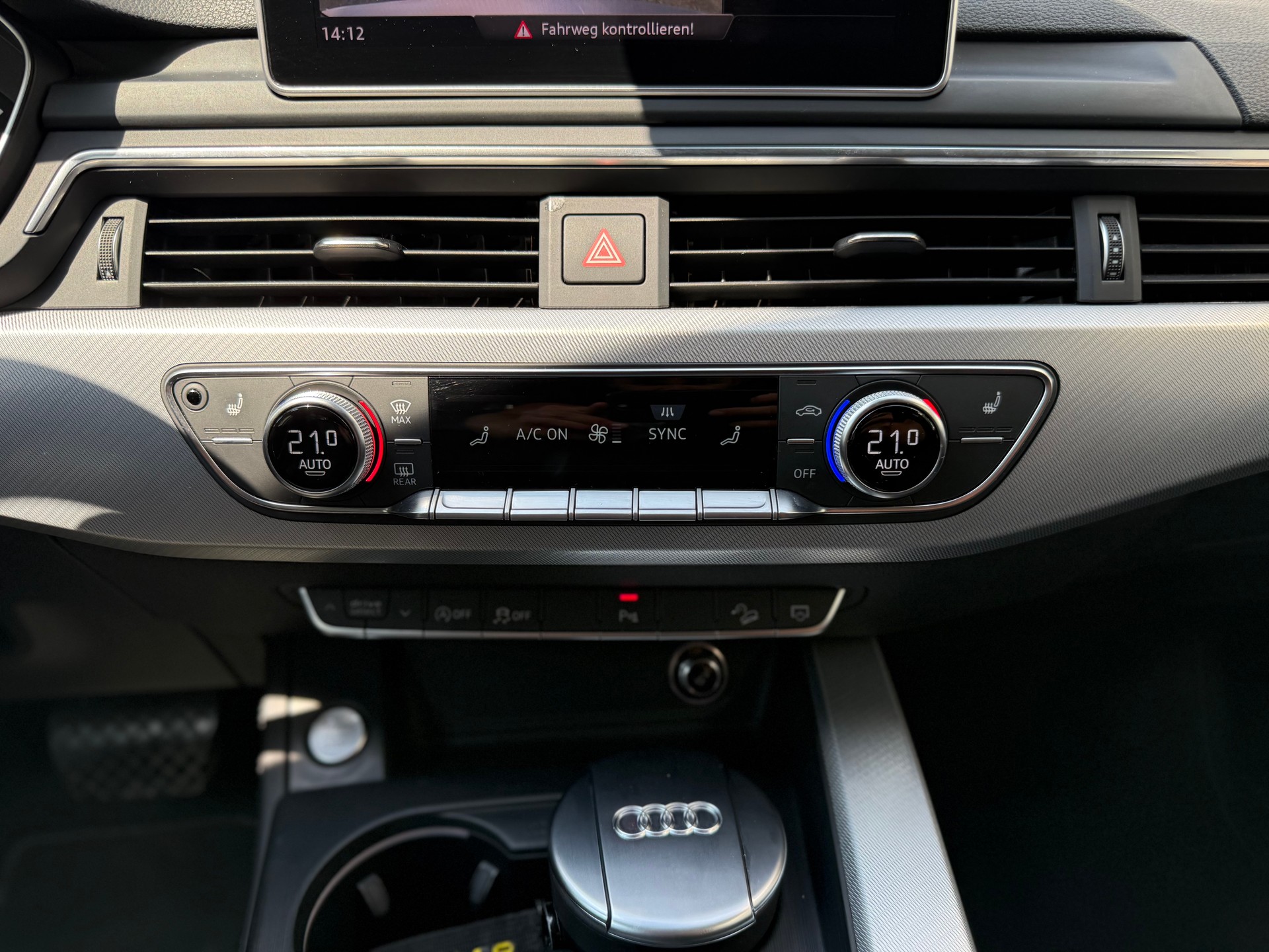 AUDI A4 allroad 3.0 TDI quattro S-tronic-image-17