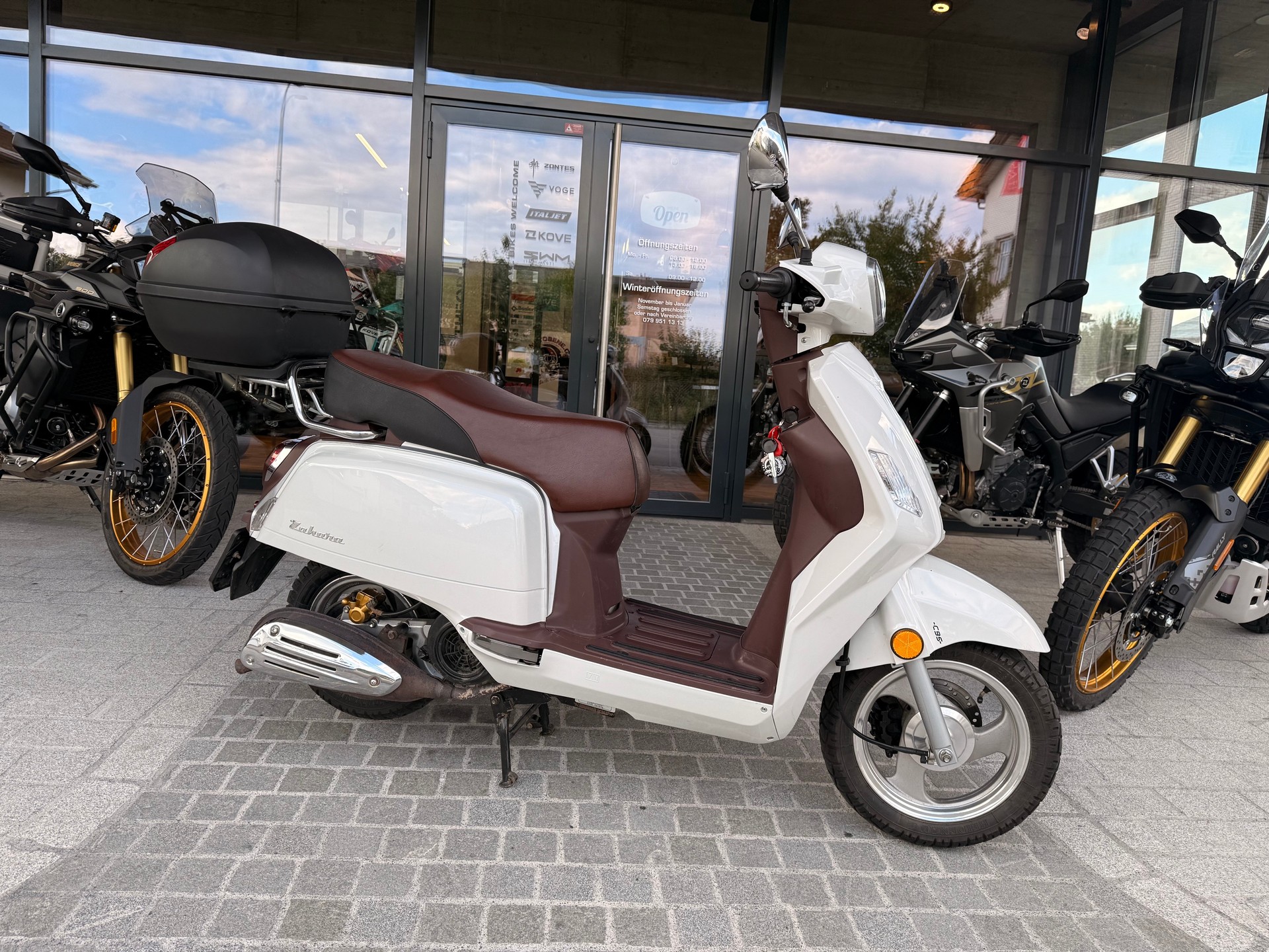 VENGO Zahara 125i-image-0