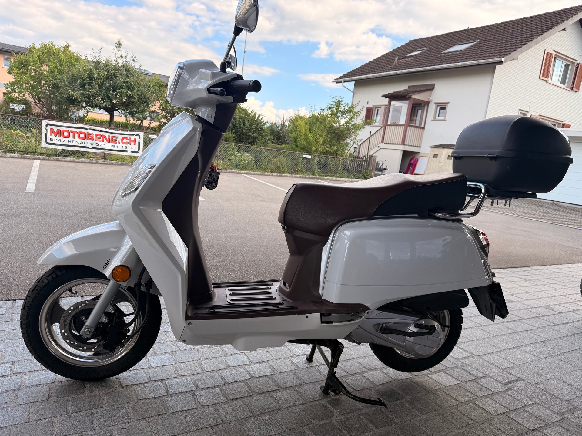 VENGO Zahara 125i-image-4