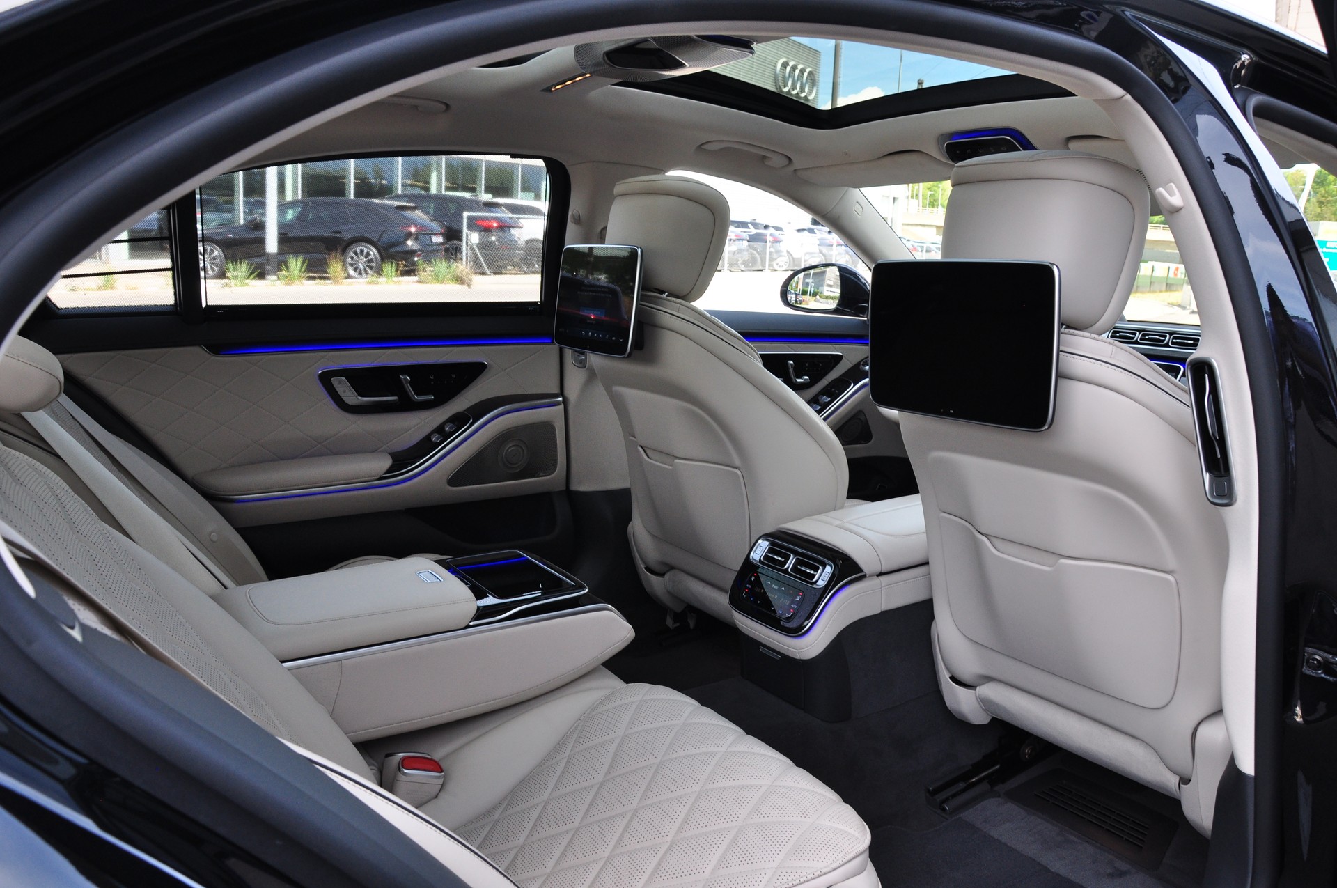 MERCEDES-BENZ S 580 L 4Matic AMG Line 9G-Tronic-image-19