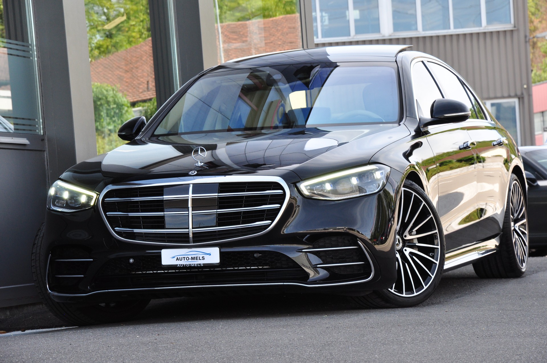 MERCEDES-BENZ S 580 L 4Matic AMG Line 9G-Tronic-showroom-element-1