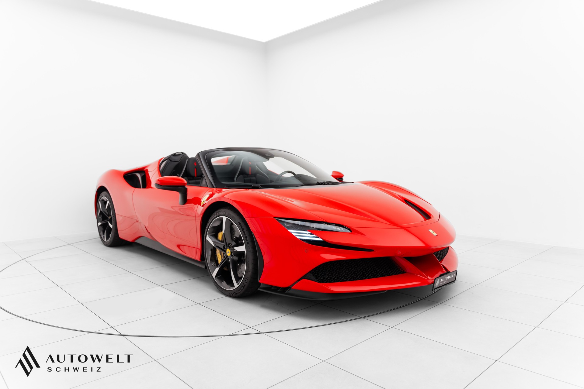 FERRARI SF90 Spider