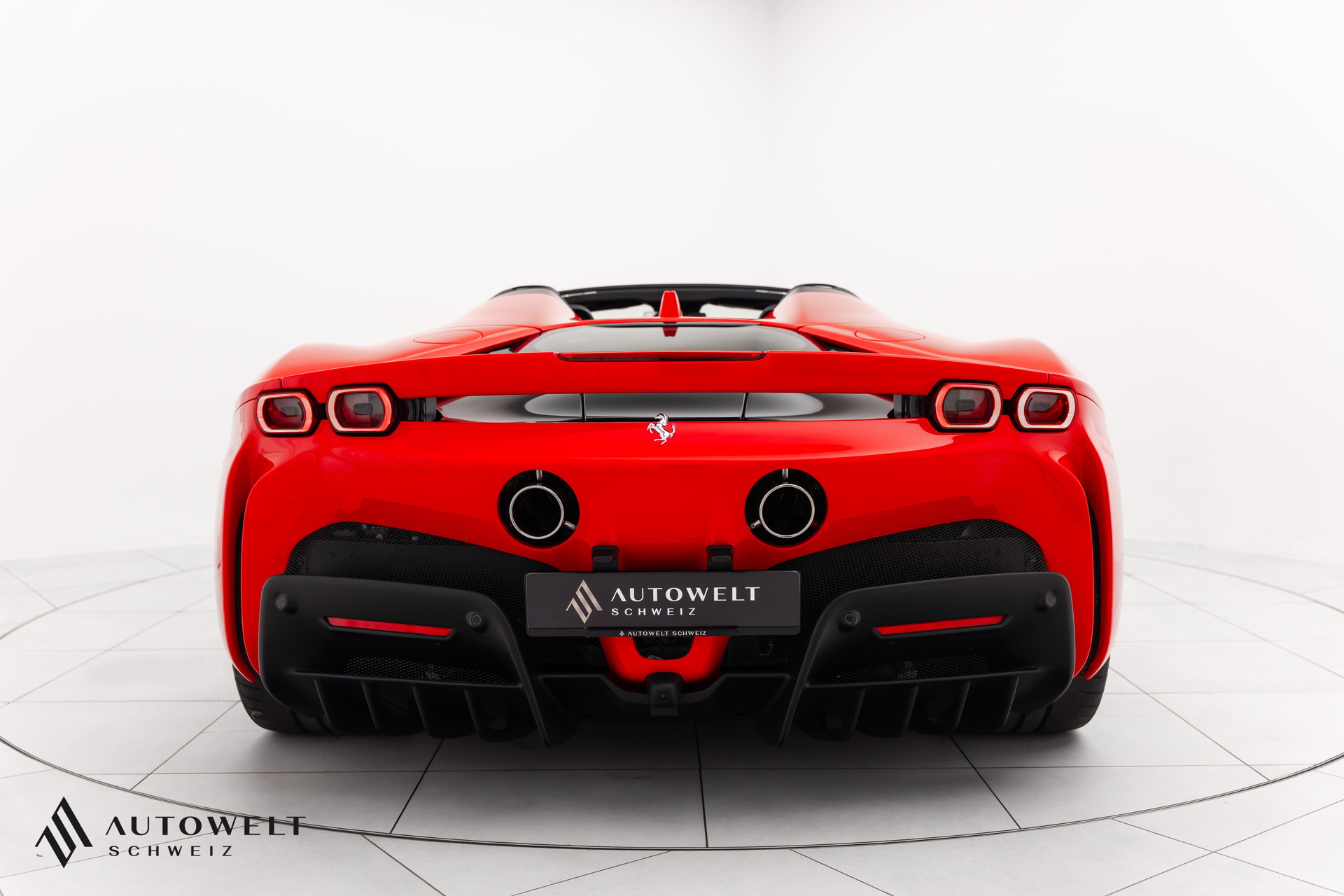 FERRARI SF90 Spider-image-10