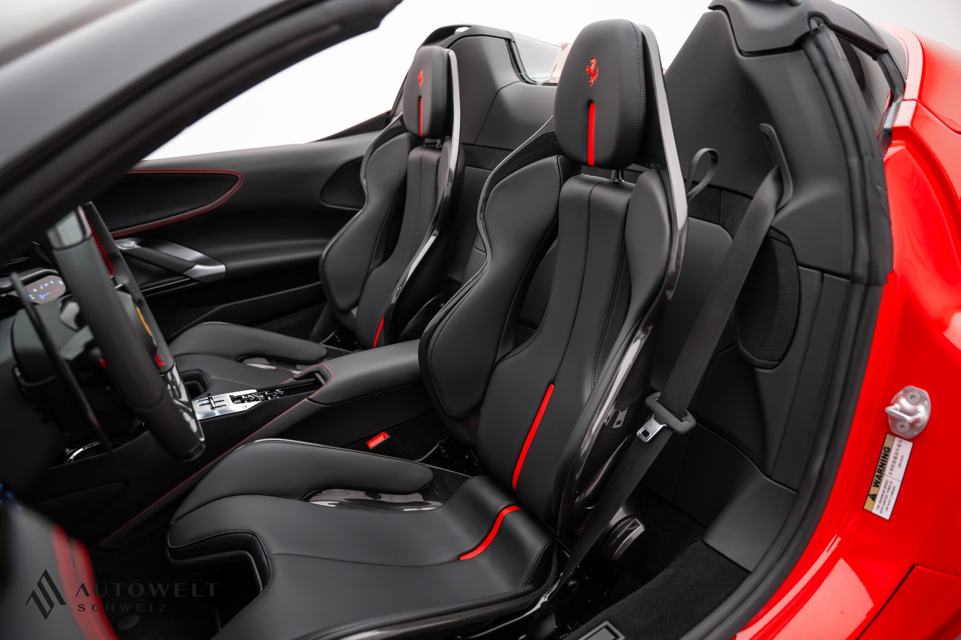 FERRARI SF90 Spider-image-5
