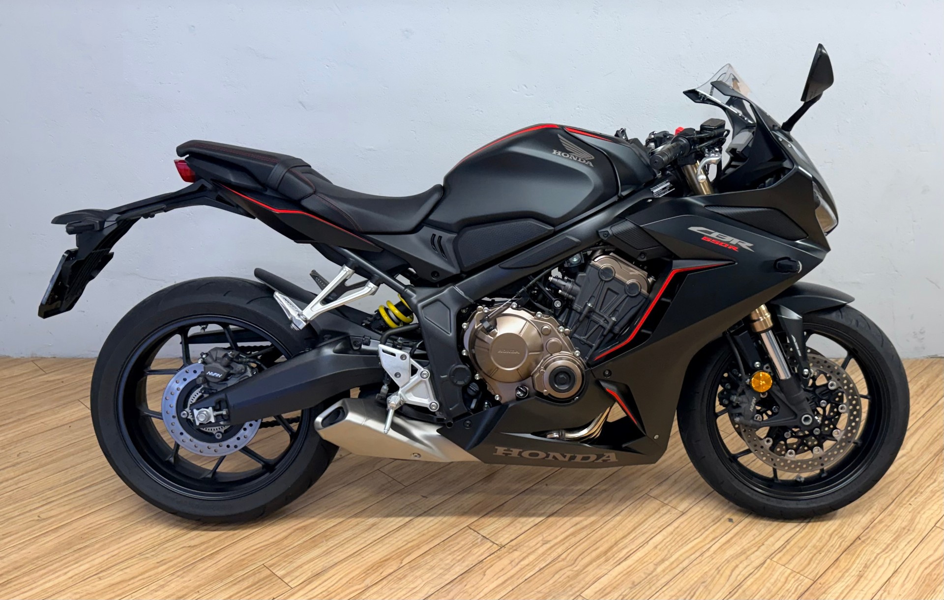 HONDA CBR 650 R ABS-image-1