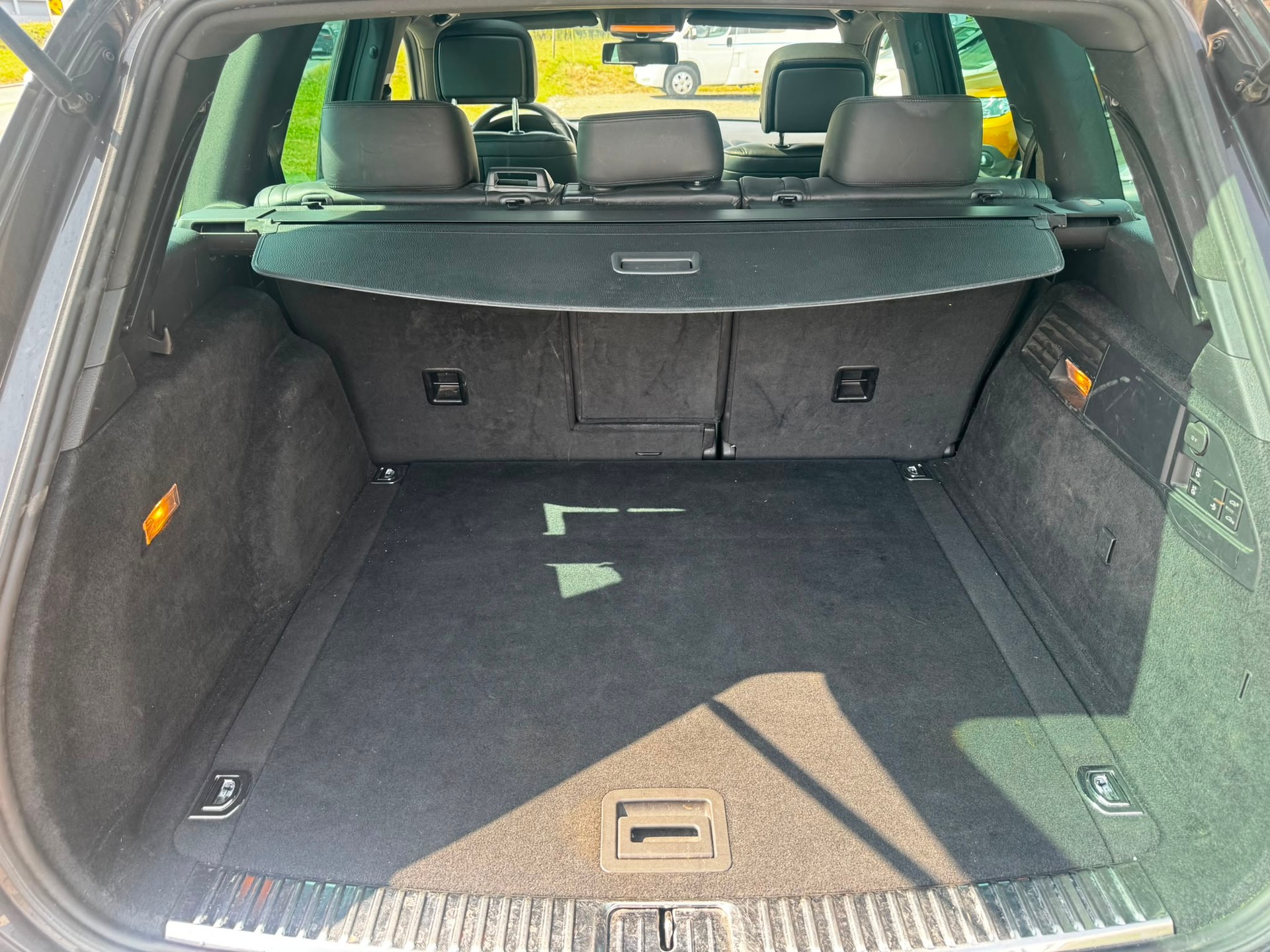 VW Touareg 3.0 TDI BlueMotion Technology Tiptronic-image-11