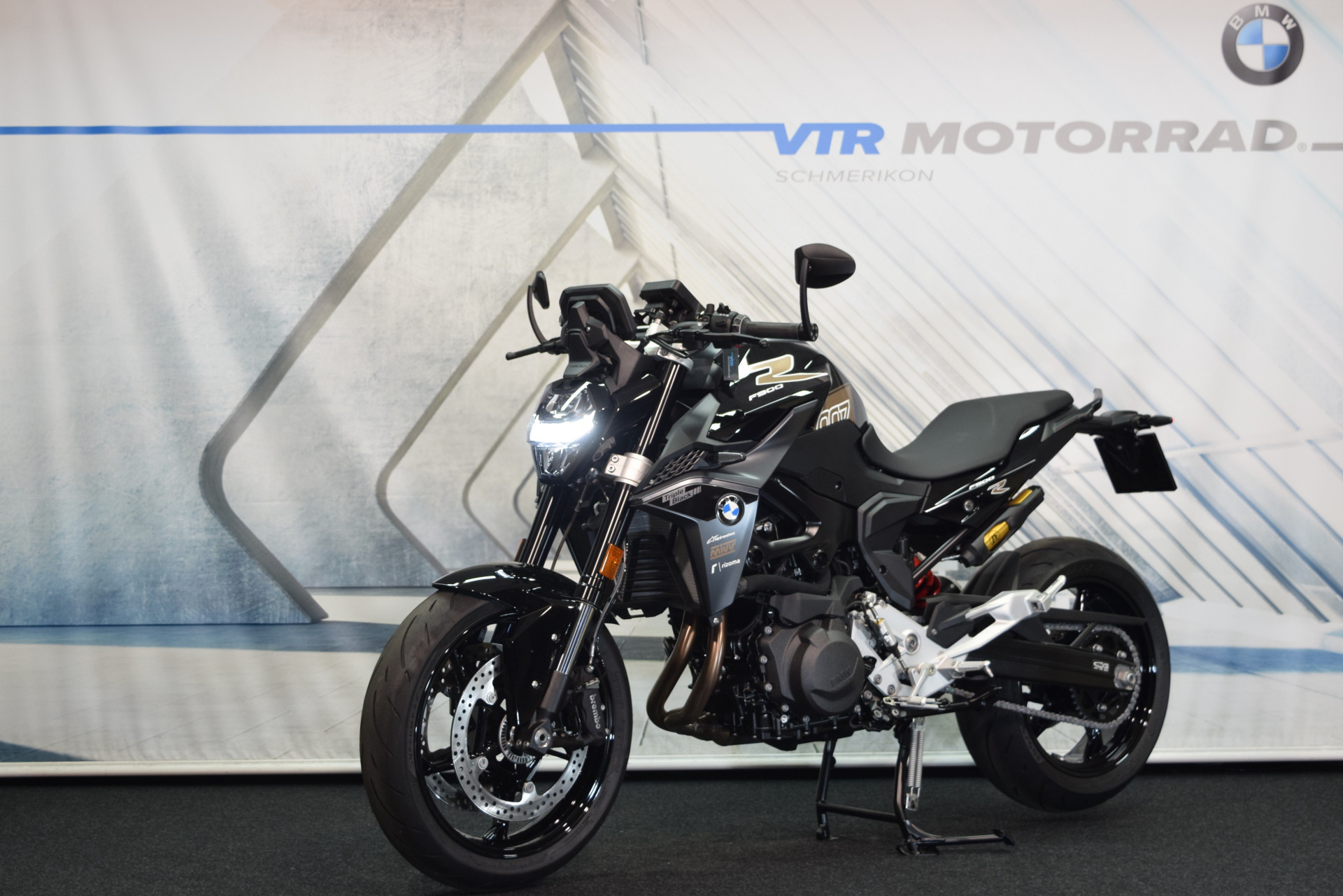 BMW F 900 R Triple Black 007- Spezial-image-5