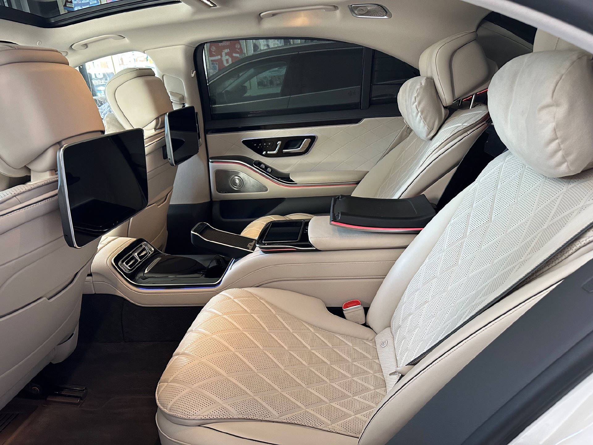 MERCEDES-BENZ S 400 d AMG Line 4matic-image-10