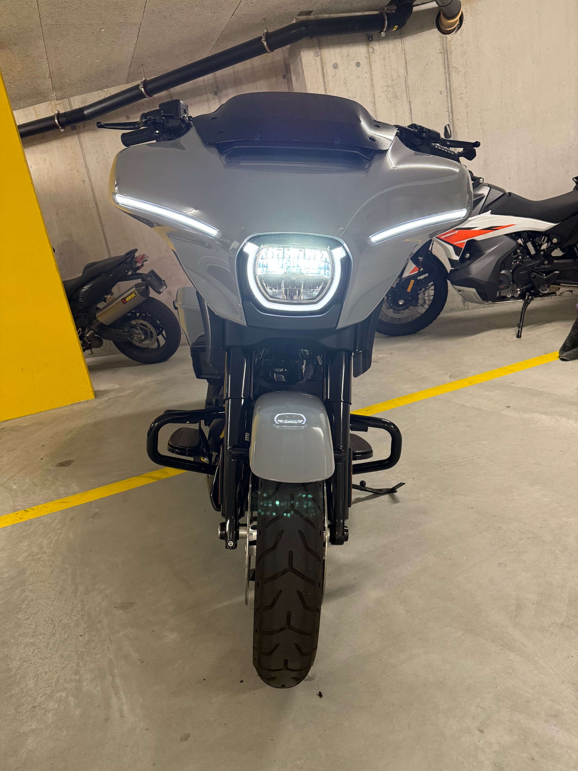 HARLEY-DAVIDSON FLHX Street Glide 117-image-9