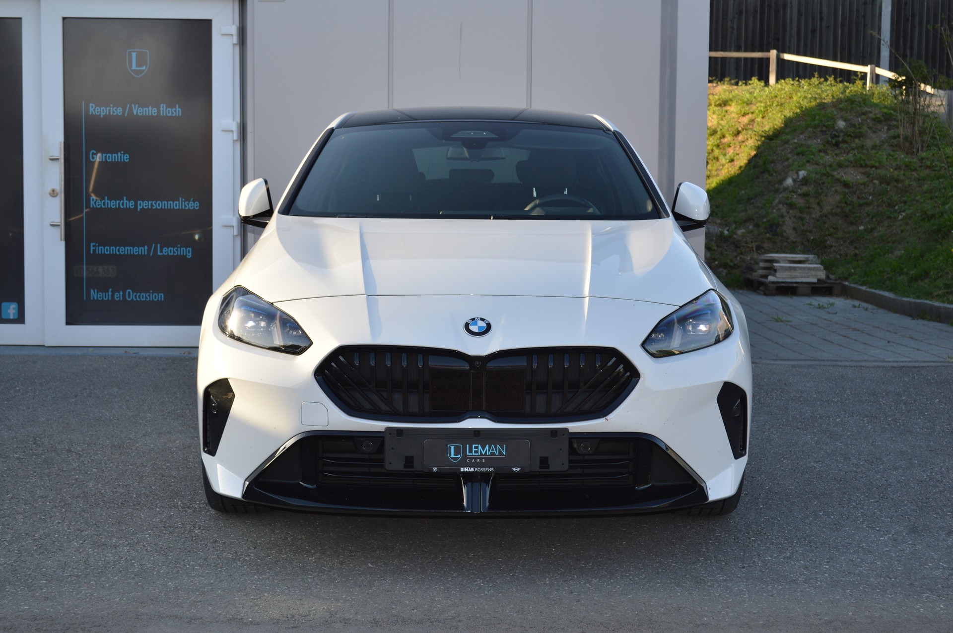 BMW 120d M Sport Pro Steptronic-showroom-element-1