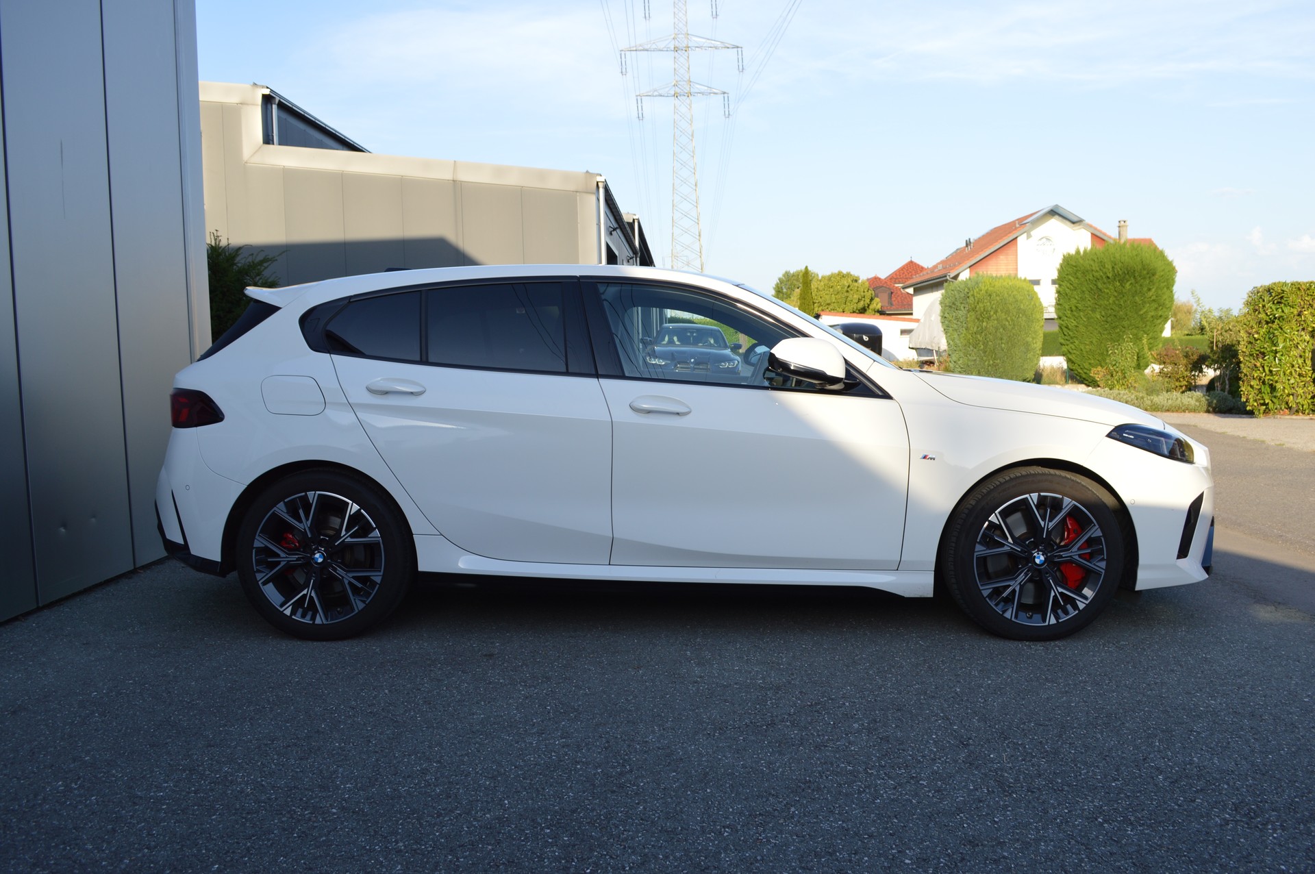BMW 120d M Sport Pro Steptronic-showroom-element-3