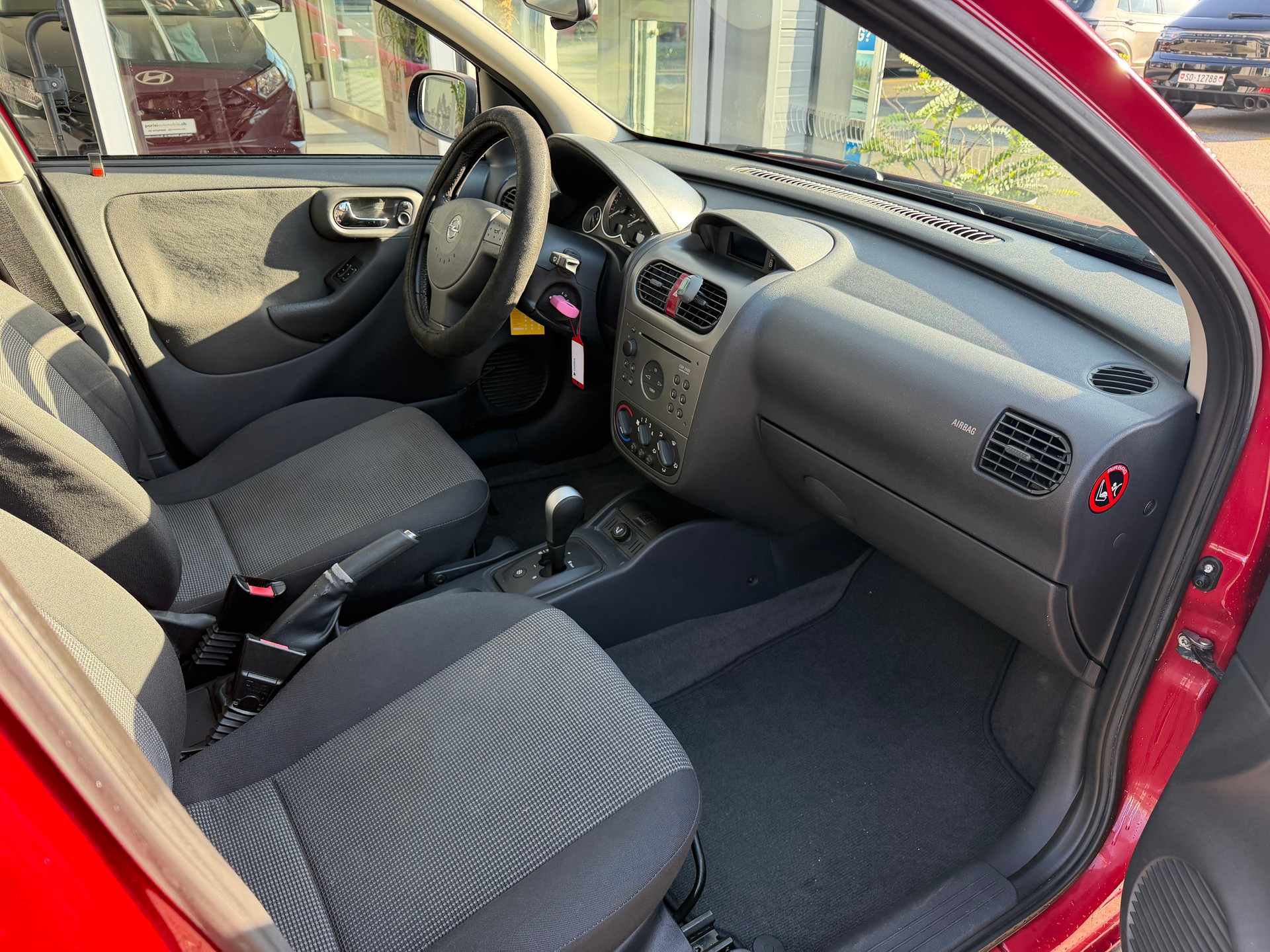 OPEL Corsa 1.4 TP Enjoy-image-9