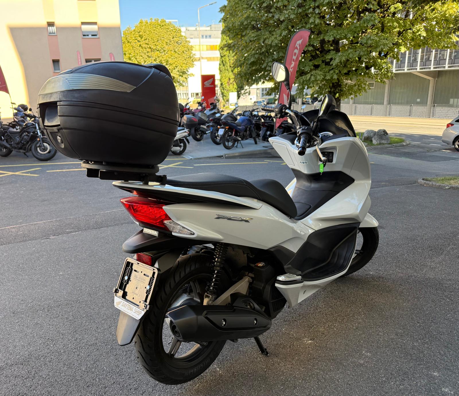 HONDA PCX 125 i-image-5