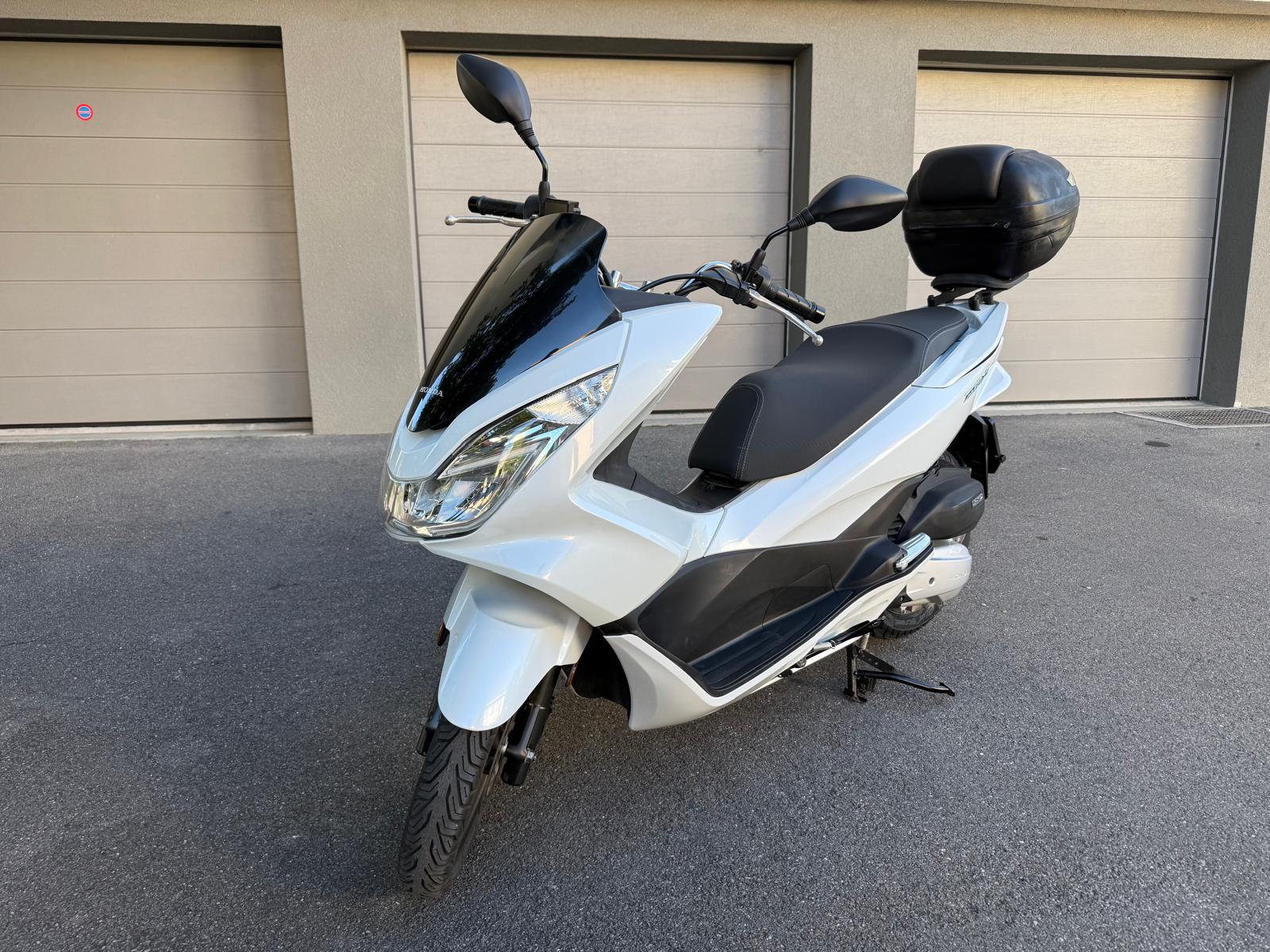 HONDA PCX 125 i-image-0