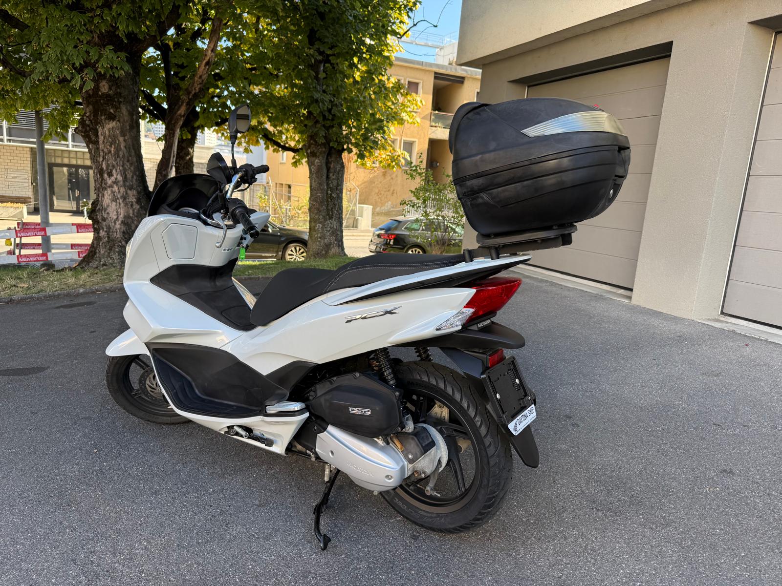HONDA PCX 125 i-image-4