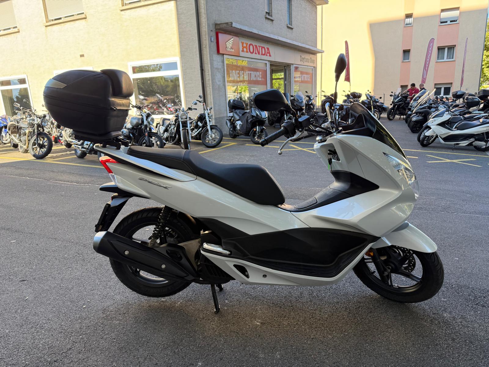 HONDA PCX 125 i-image-3