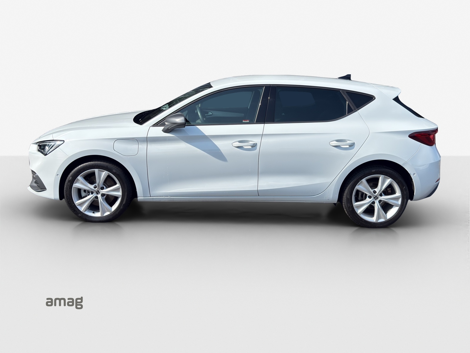 SEAT Leon 1.5 eHybrid pHEV DSG FR-showroom-element-1