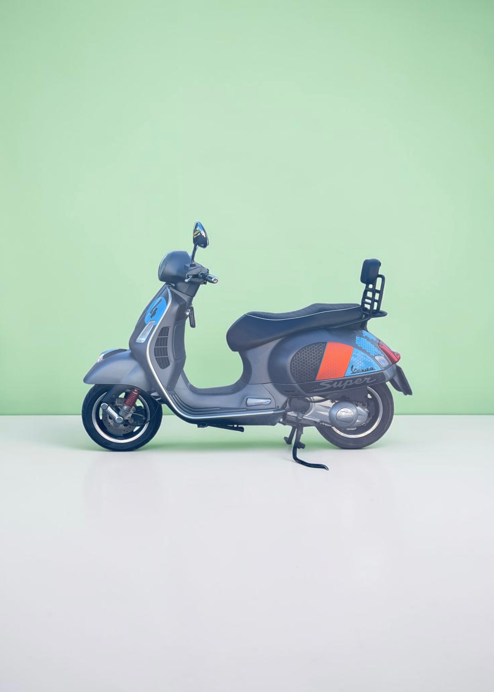 PIAGGIO Vespa GTS Super 300 i.e Sport-image-0