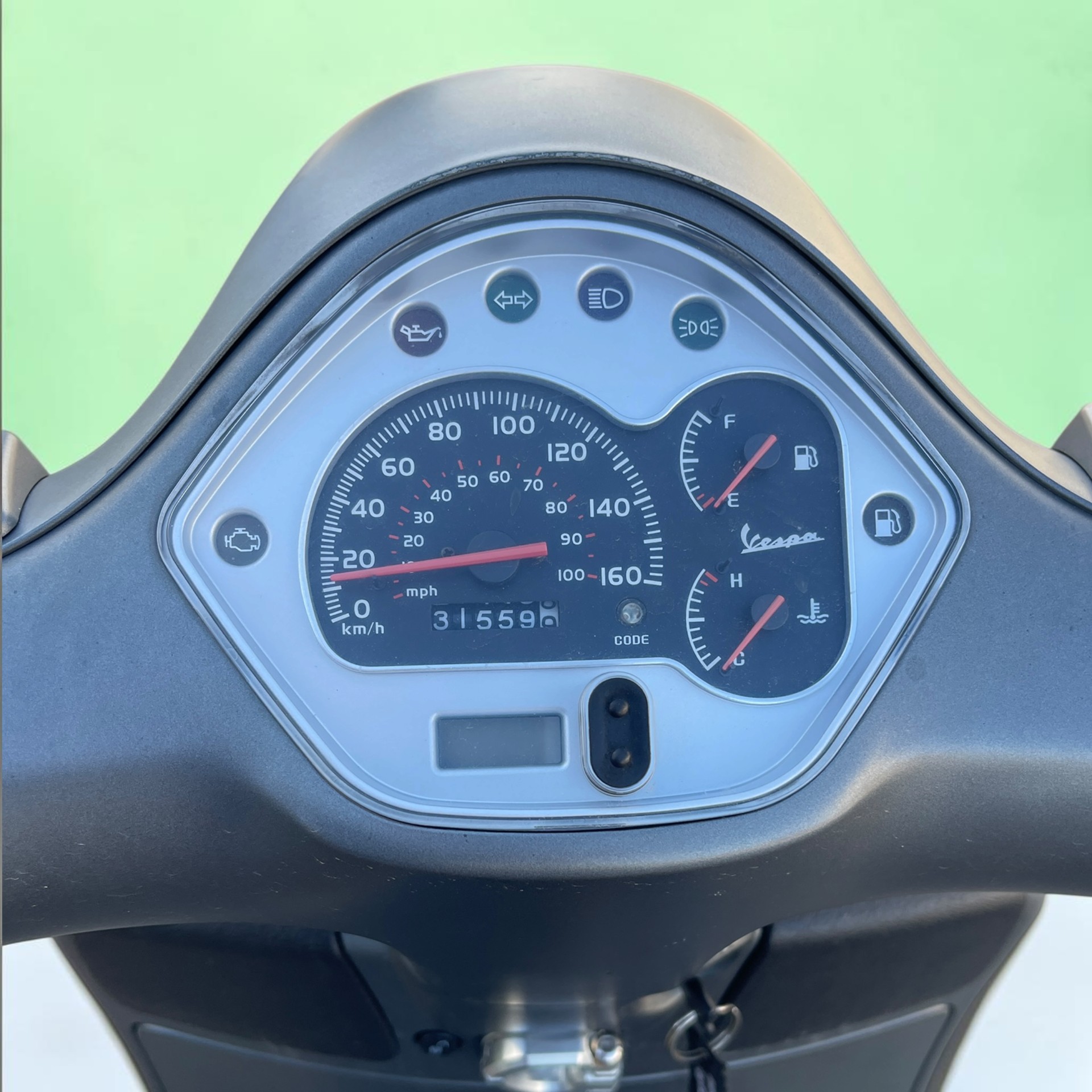 PIAGGIO Vespa GTS Super 300 i.e Sport-image-9