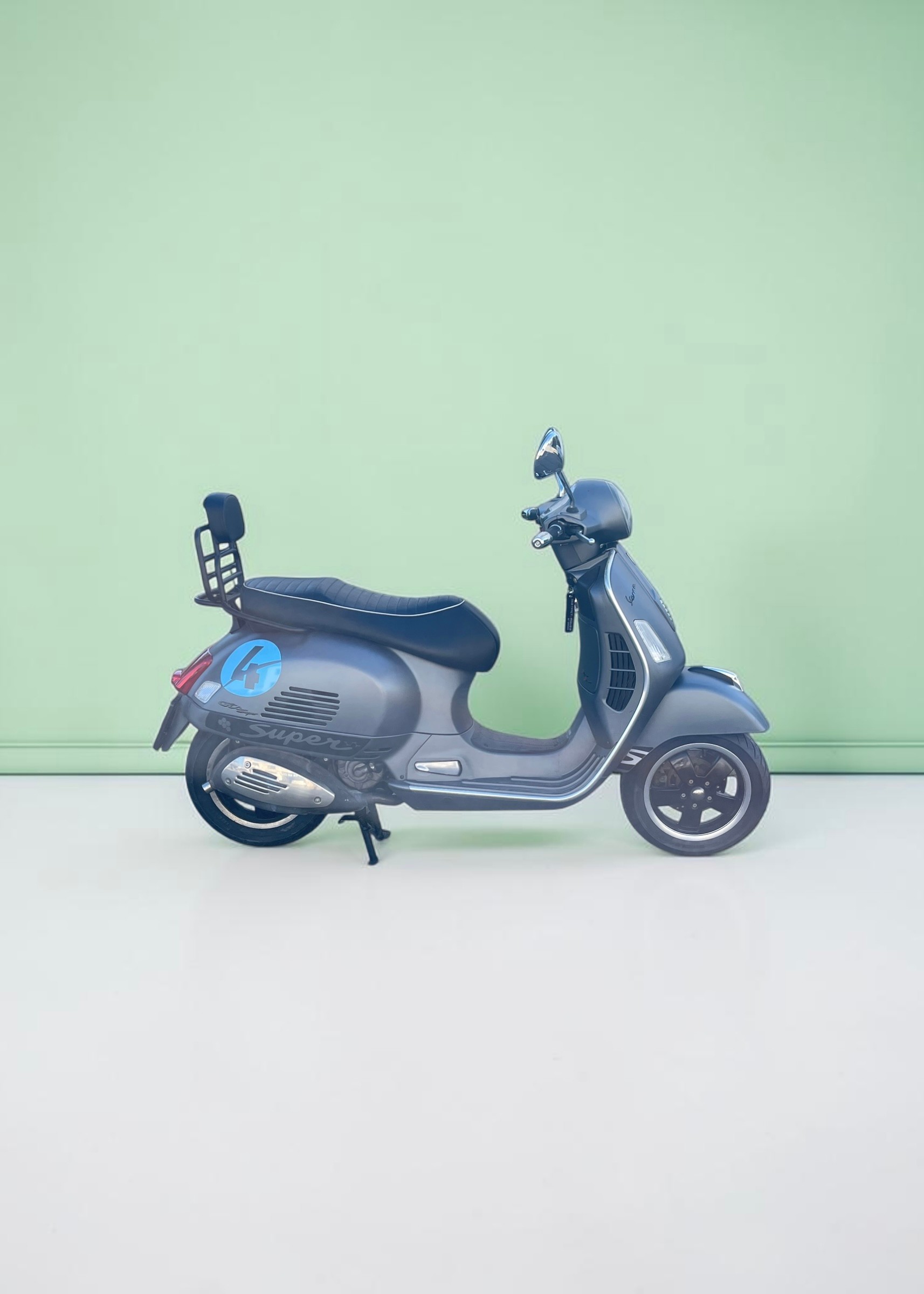 PIAGGIO Vespa GTS Super 300 i.e Sport-image-1