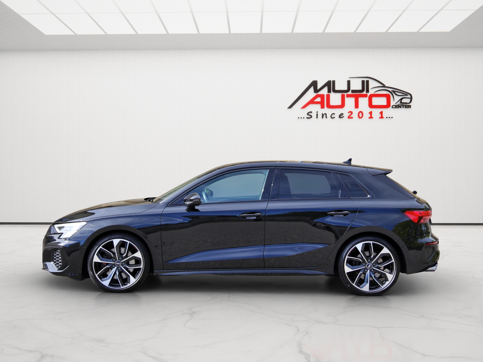 AUDI S3 Sportback 2.0 TFSI quattro S-tronic-showroom-element-1