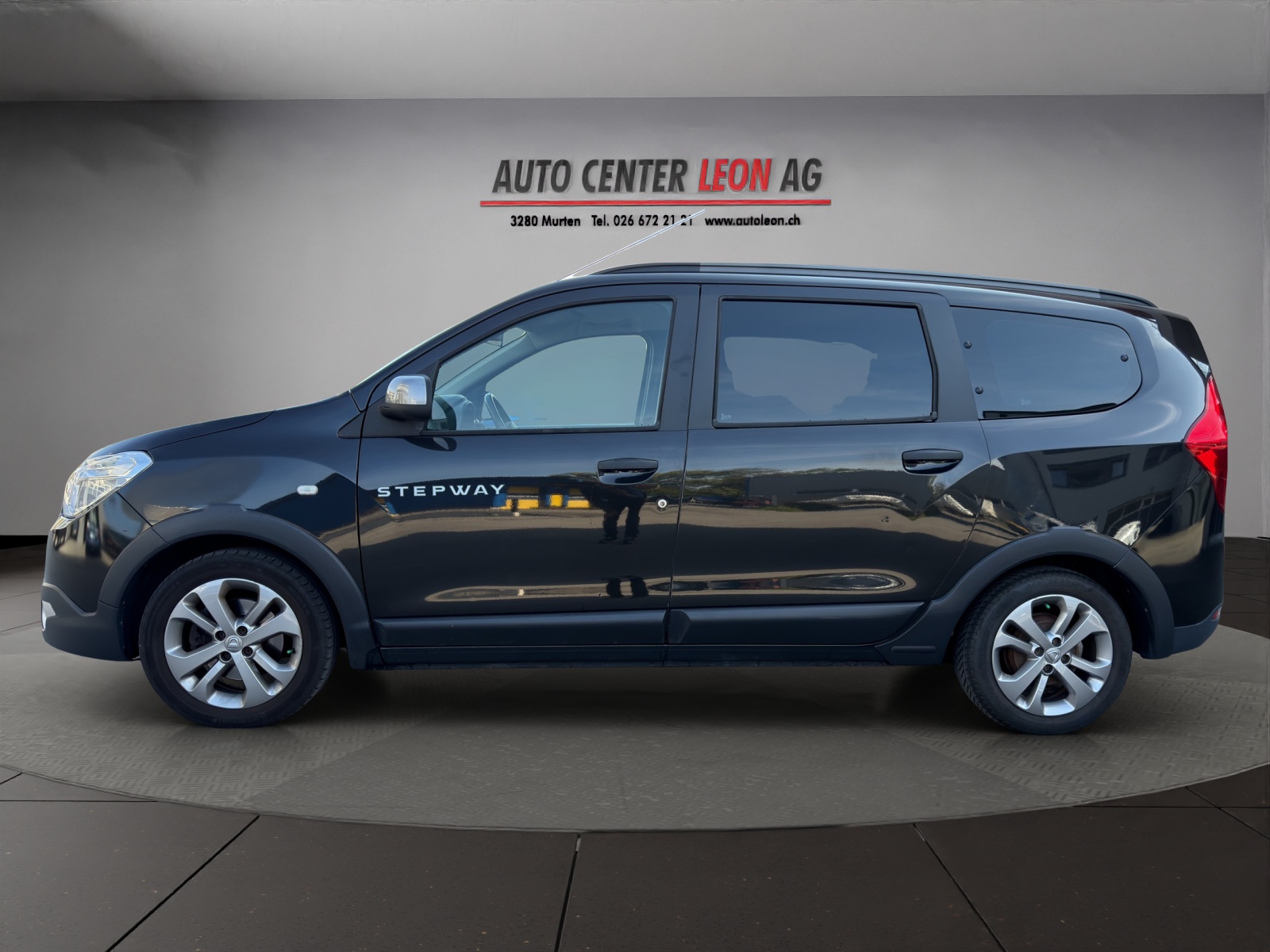 DACIA Lodgy 1.2 T Stepway 7PL-showroom-element-2