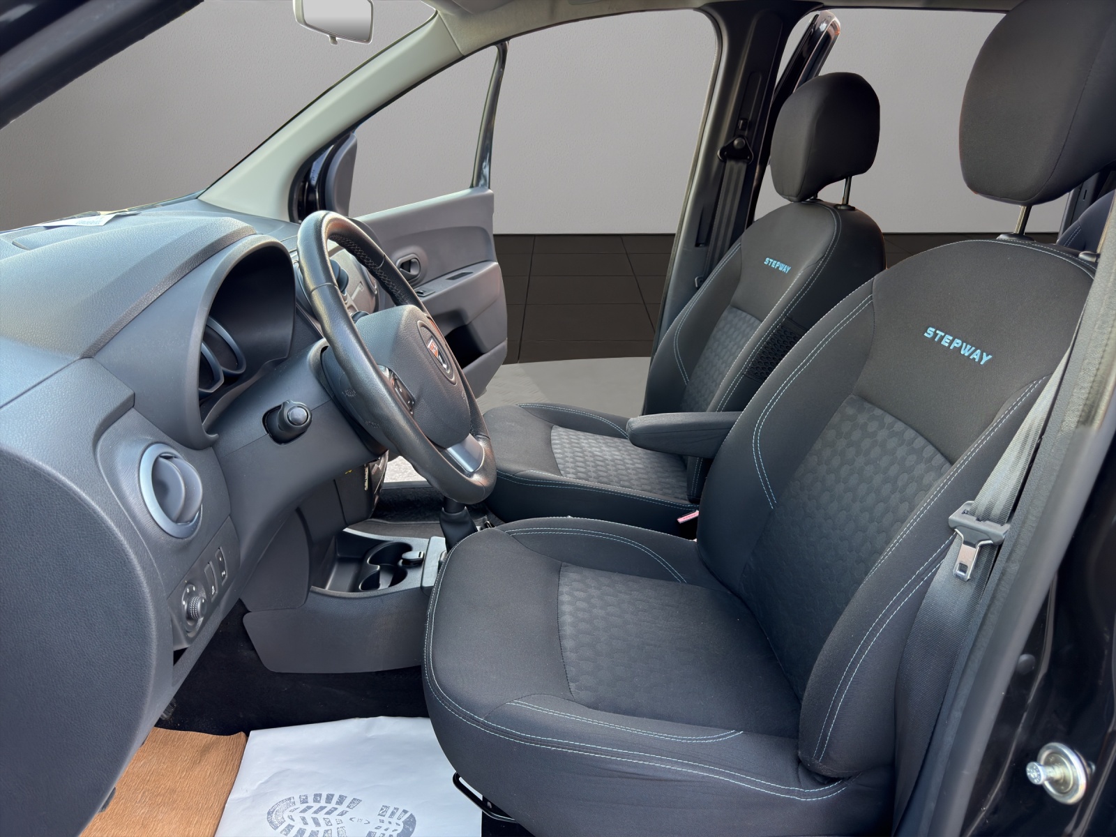 DACIA Lodgy 1.2 T Stepway 7PL-image-8