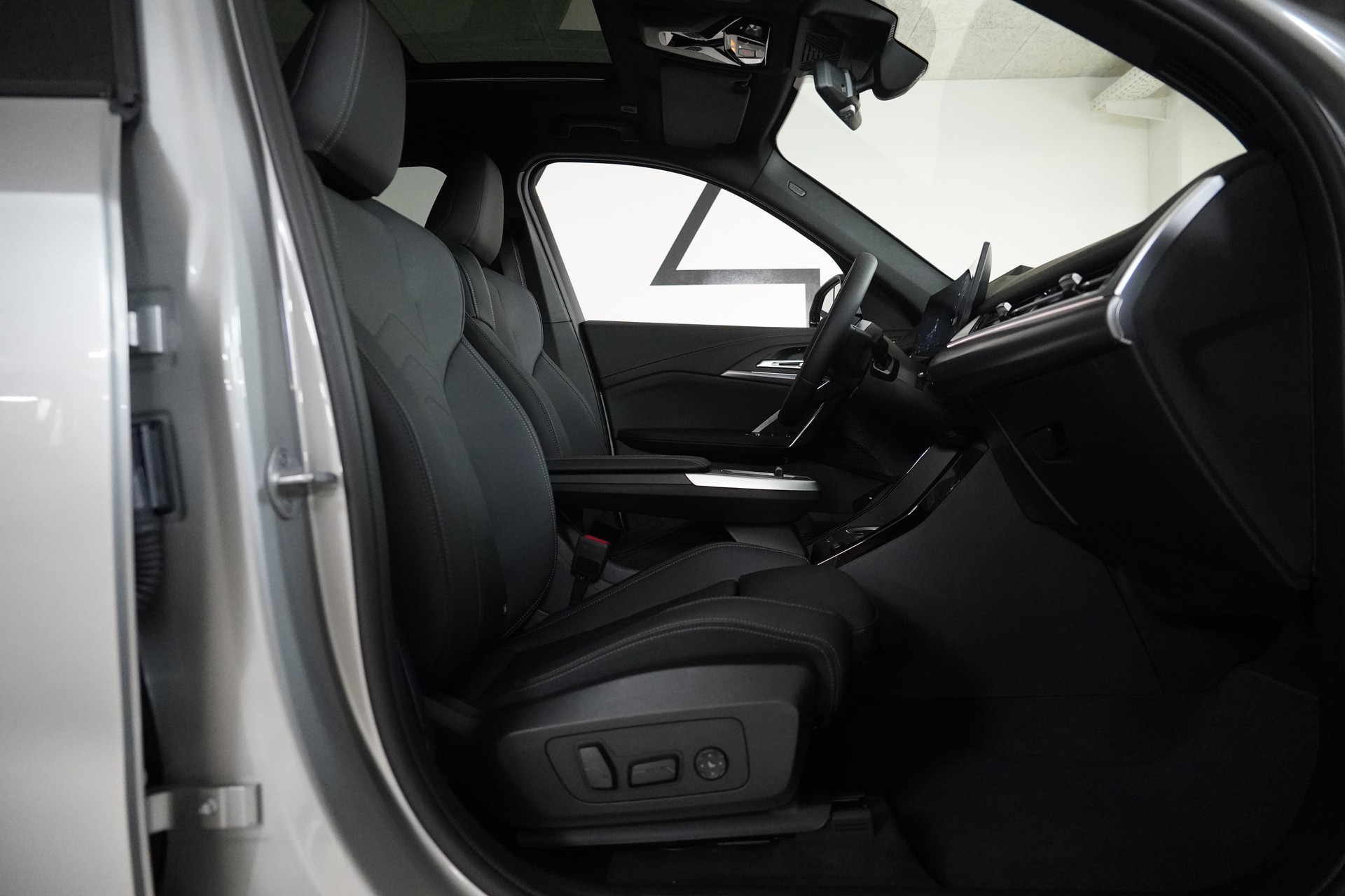 BMW iX1 xDrive 30 M Sport Pro-image-13