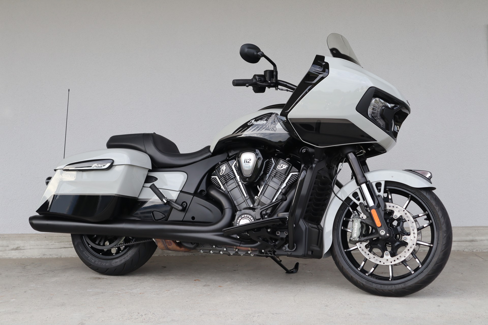 INDIAN Challenger DH 112-showroom-element-1