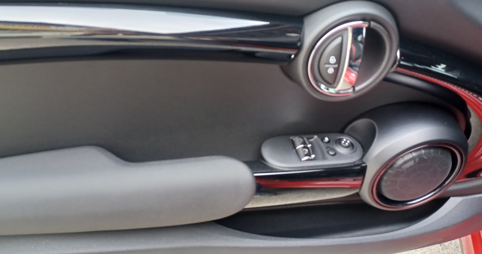 MINI Mini Cooper John Mini Cooper Works Steptronic-image-10