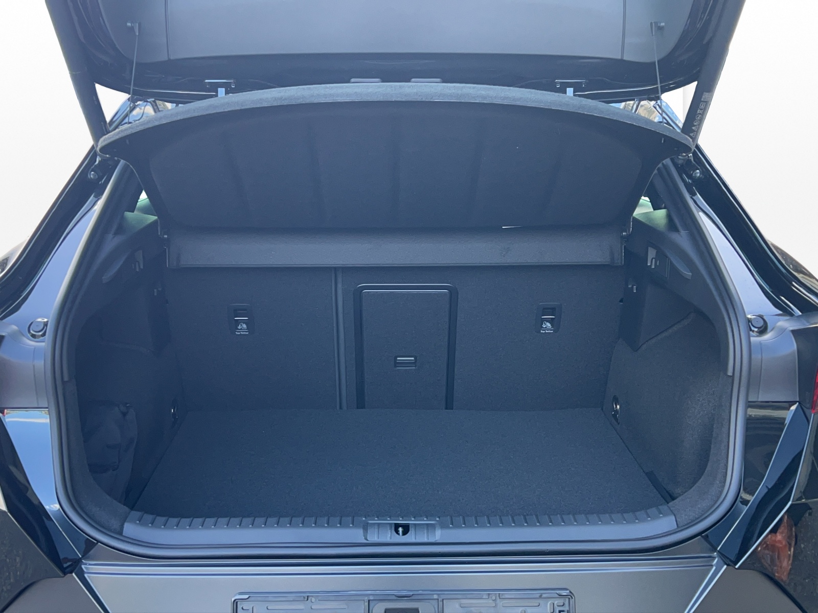 CUPRA Formentor TRIBE Edition e-Hybrid-image-6