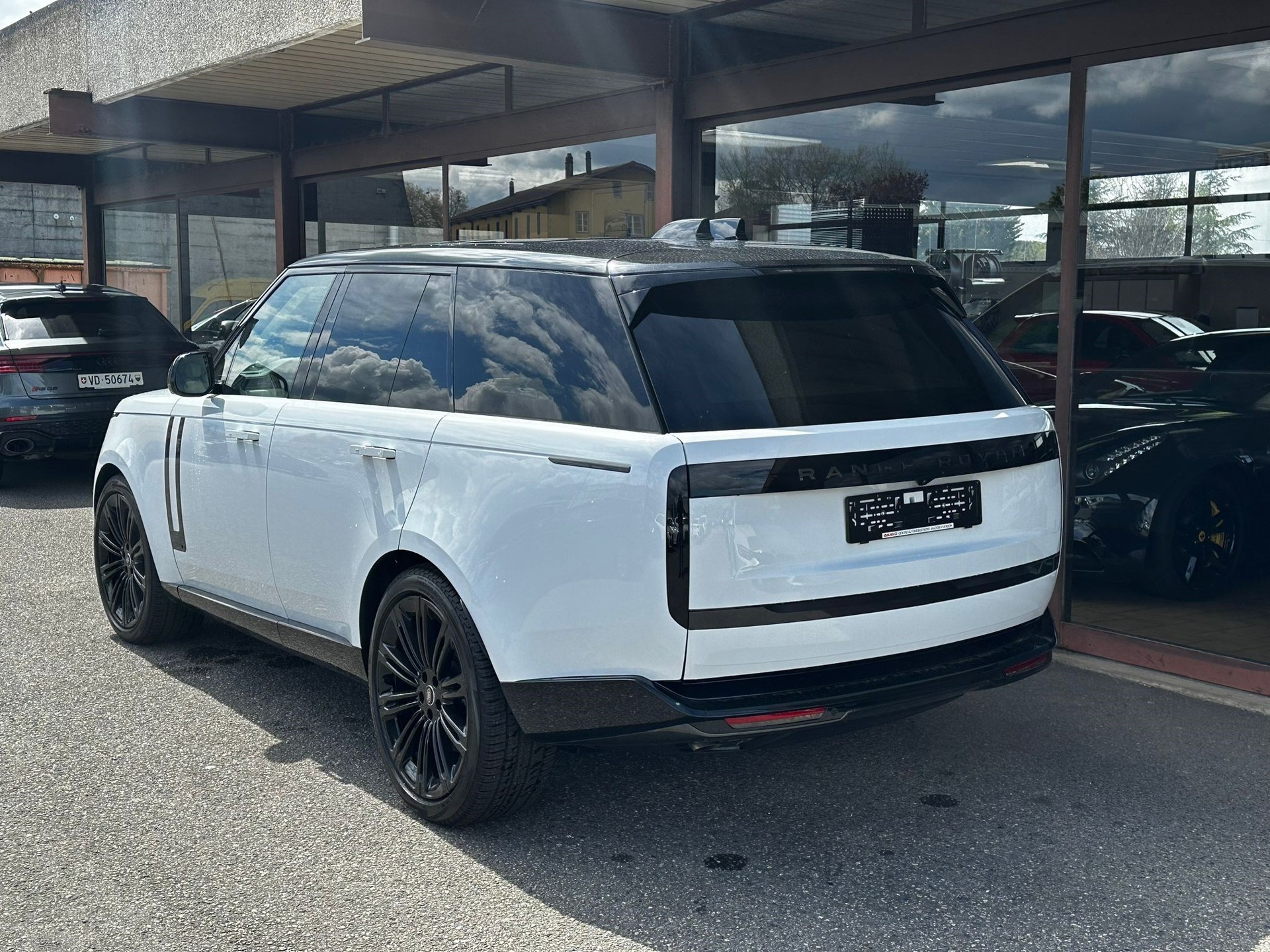 LAND ROVER RANGE ROVER 4.4 V8 Autobiograp-image-3