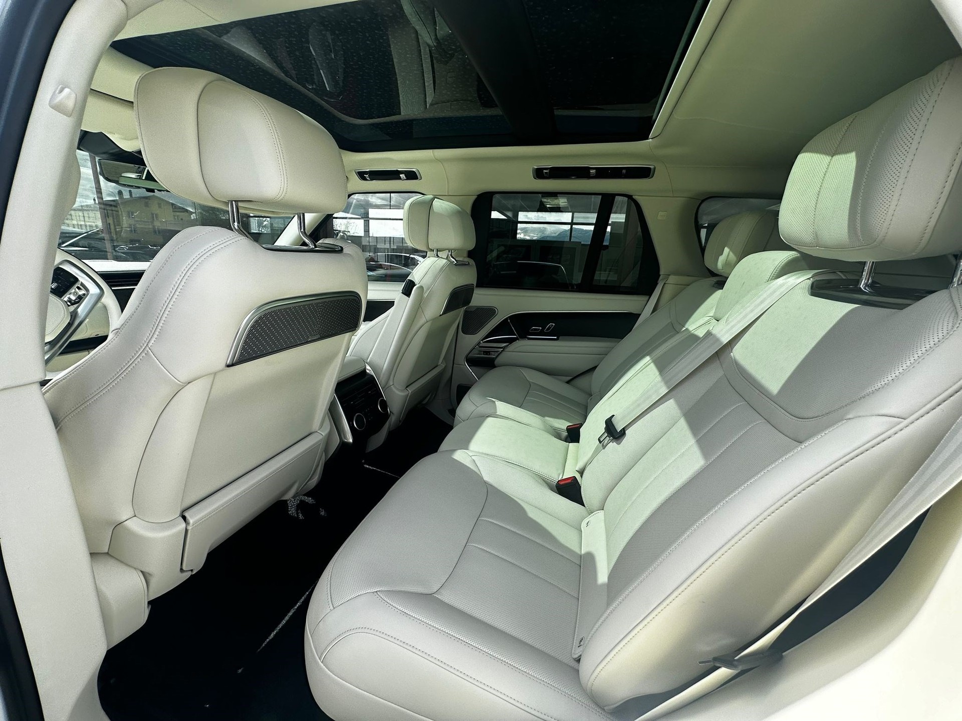 LAND ROVER RANGE ROVER 4.4 V8 Autobiograp-image-7