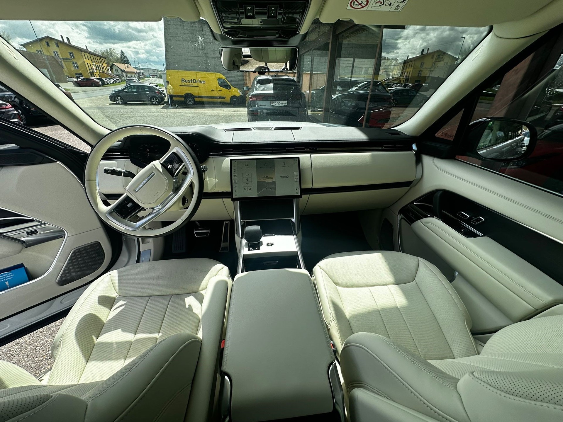 LAND ROVER RANGE ROVER 4.4 V8 Autobiograp-image-8