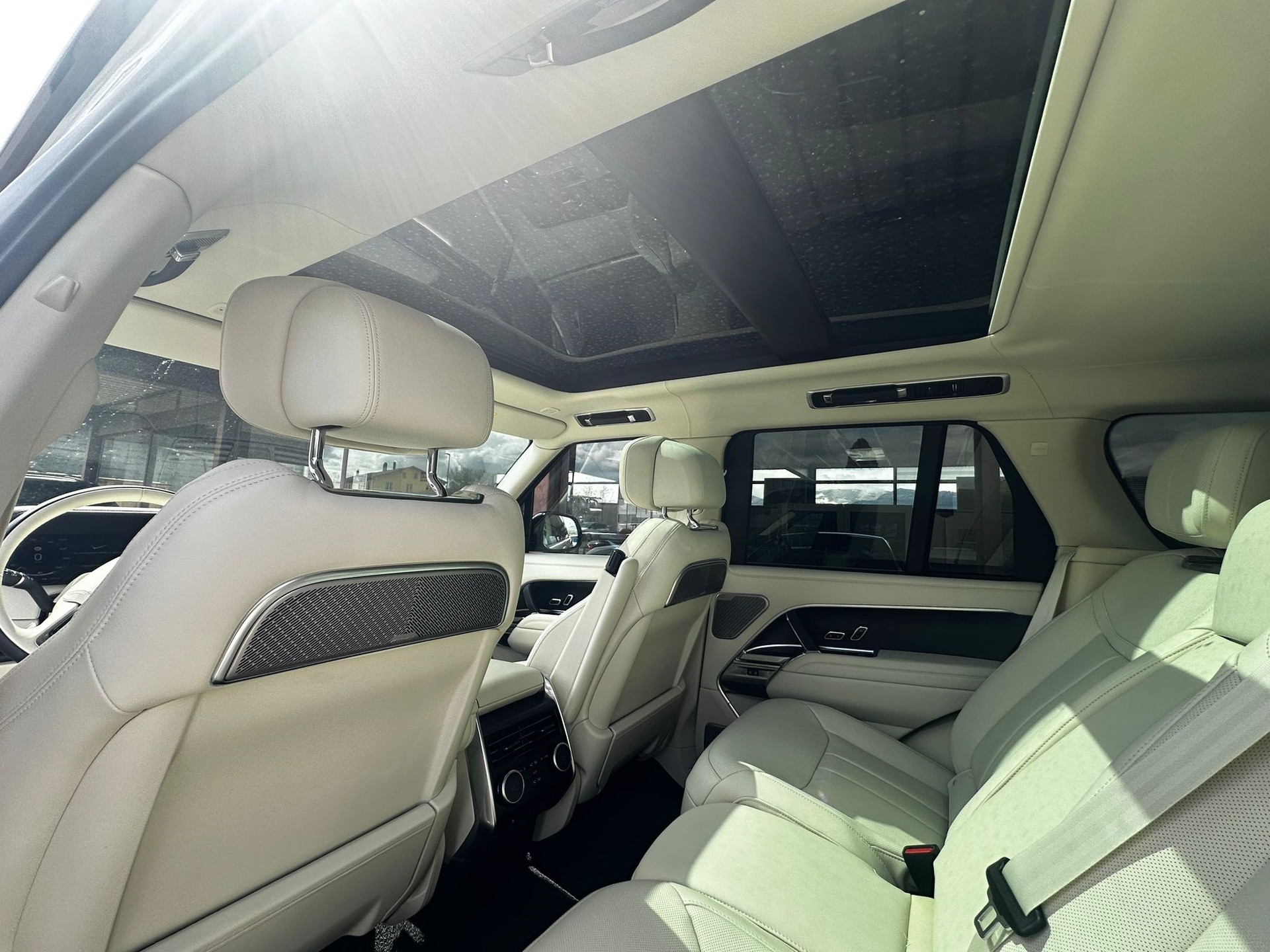 LAND ROVER RANGE ROVER 4.4 V8 Autobiograp-image-9