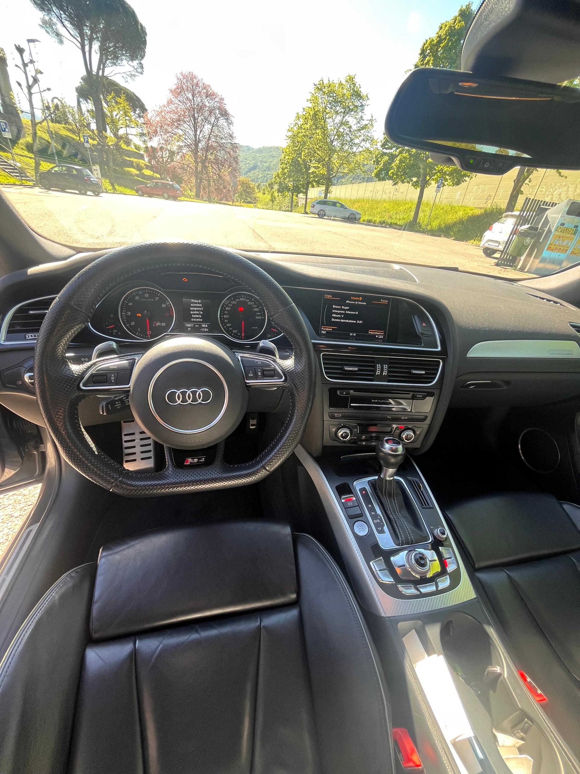 AUDI RS4 Avant 4.2 FSI V8 quattro S-tronic-image-13
