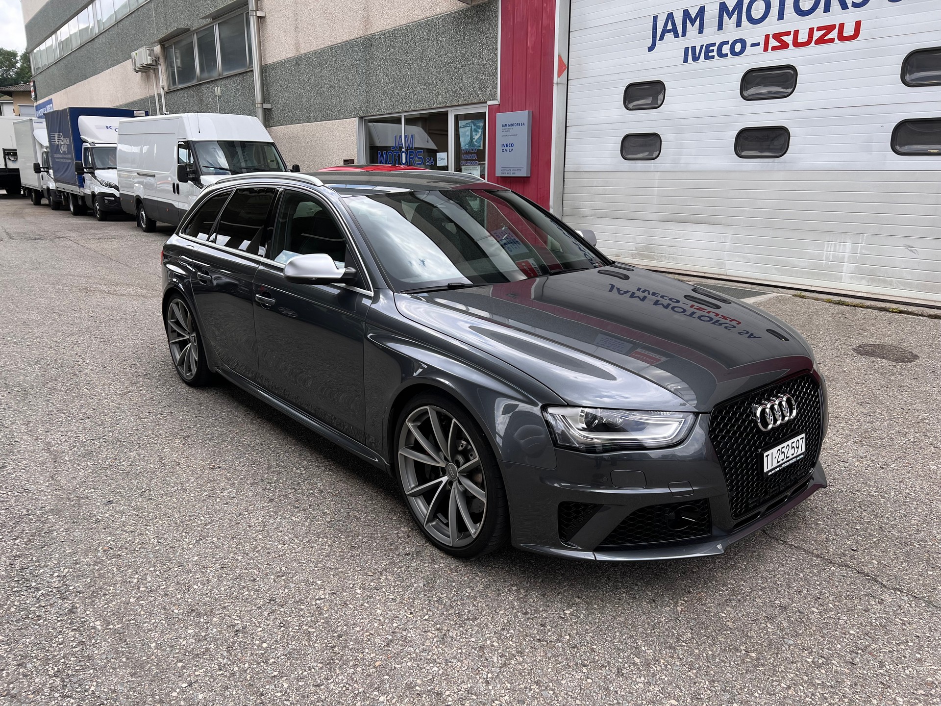 AUDI RS4 Avant 4.2 FSI V8 quattro S-tronic