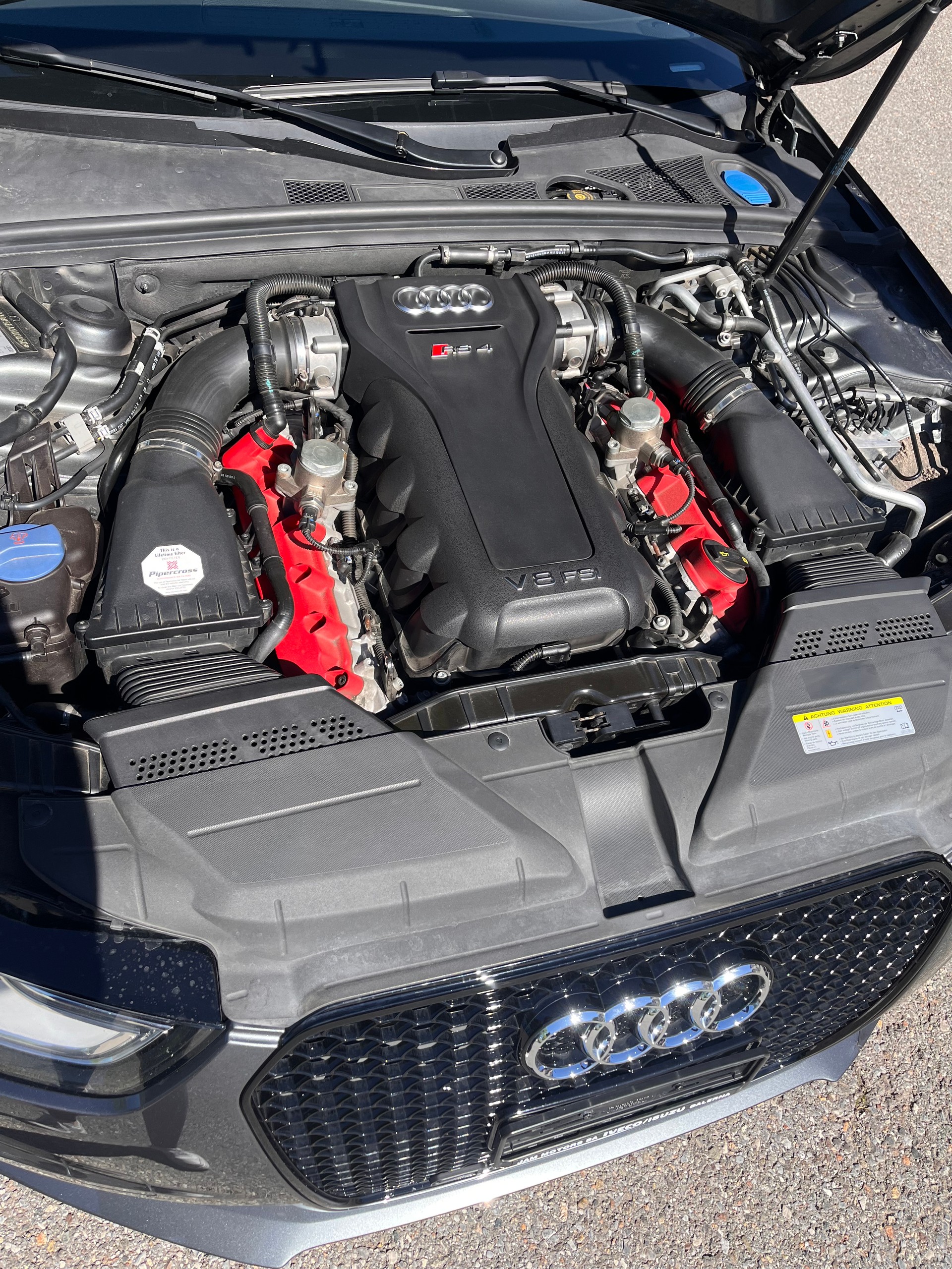 AUDI RS4 Avant 4.2 FSI V8 quattro S-tronic-image-10