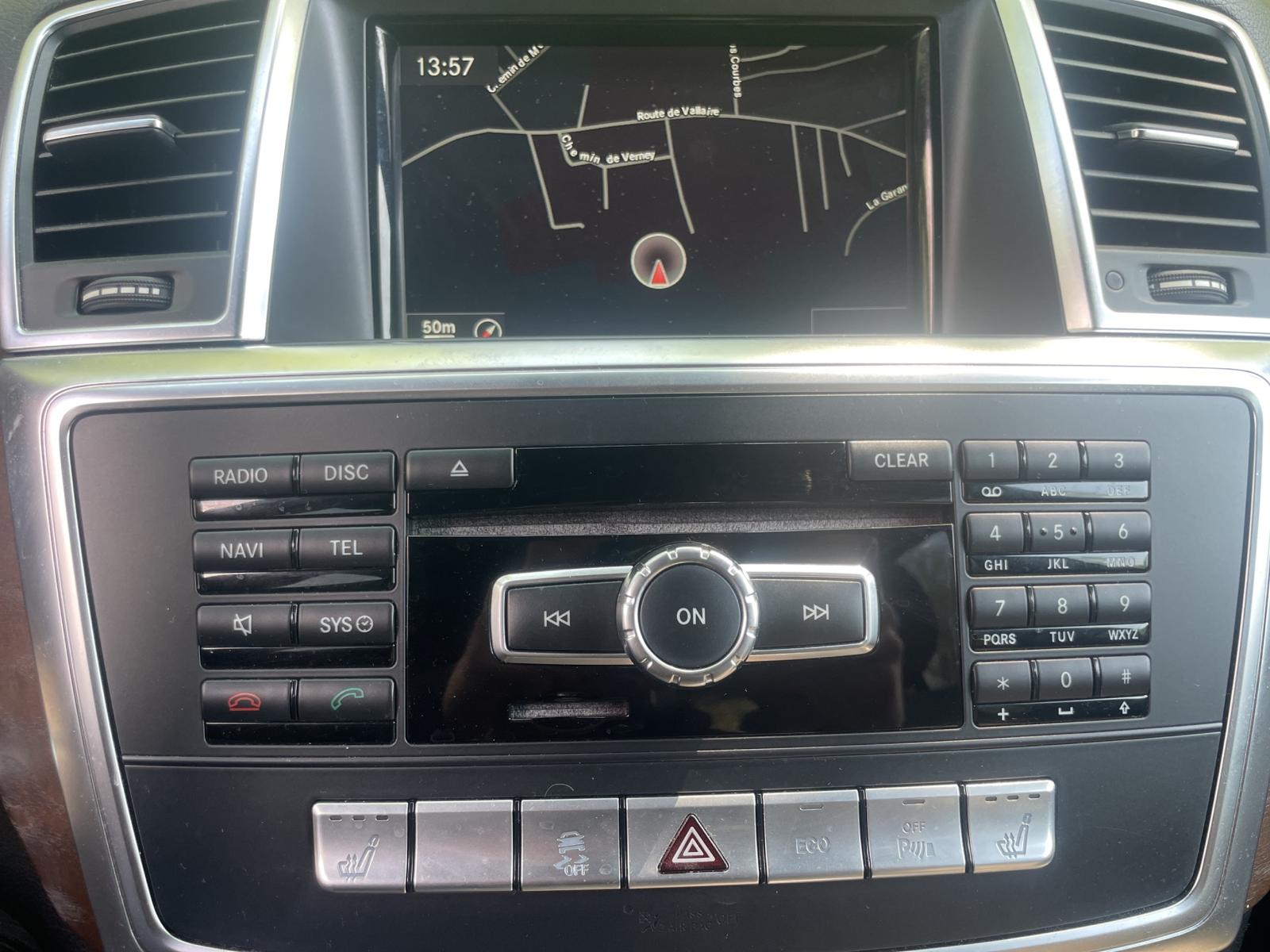 MERCEDES-BENZ ML 350 Executive 4Matic 7G-Tronic-image-13
