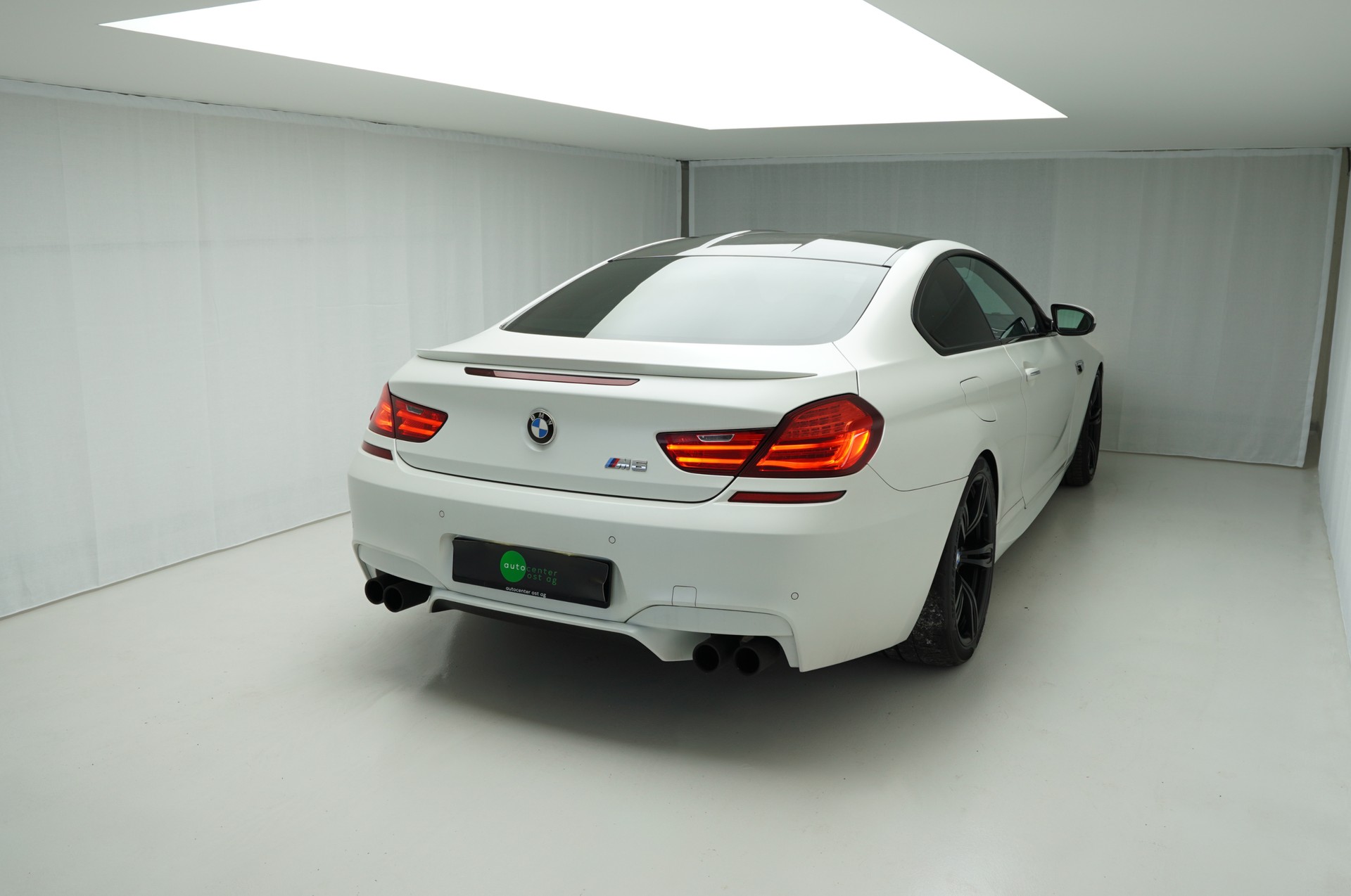 BMW M6 Coupé Drivelogic Frozen Withe-image-4