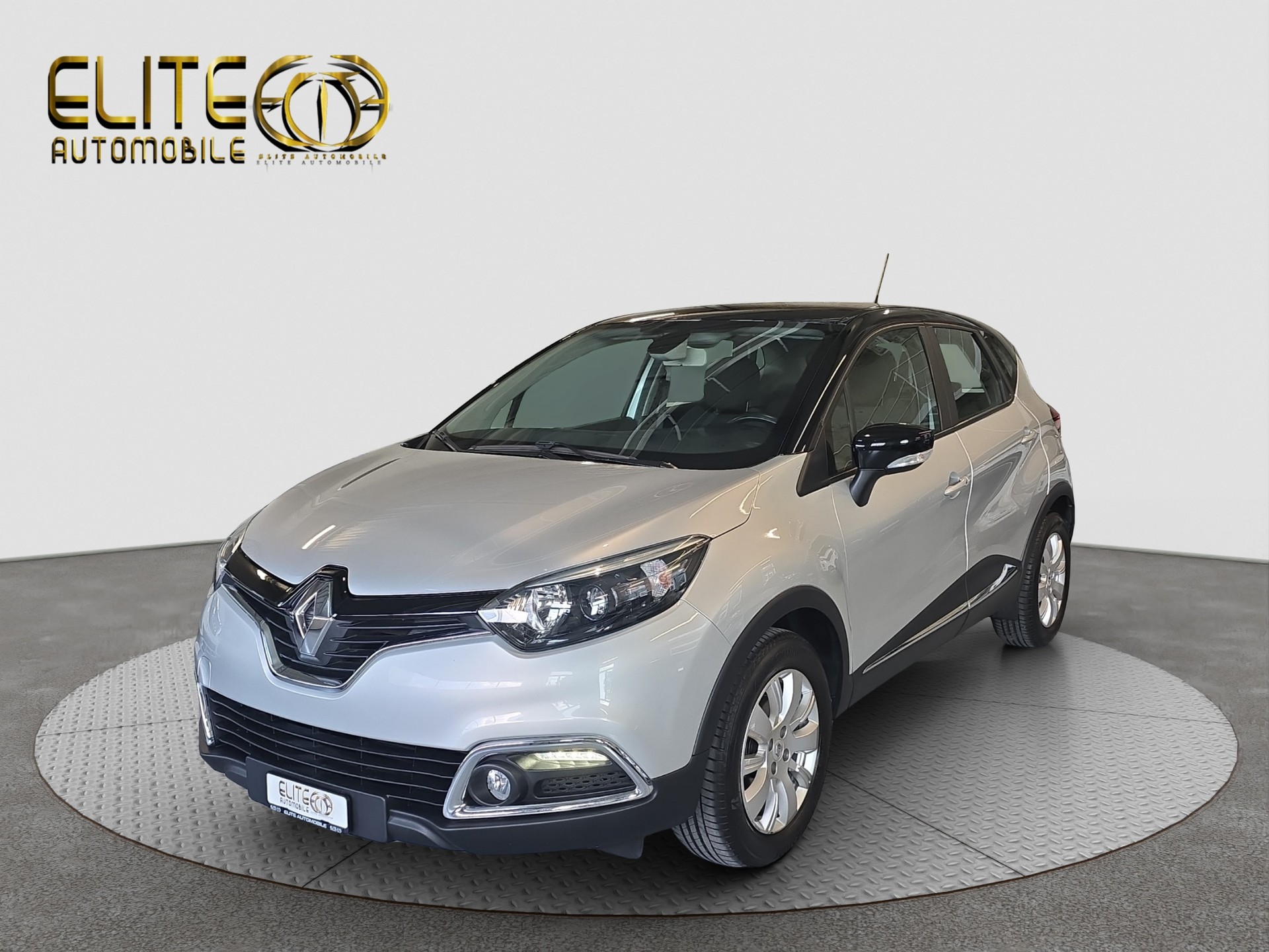 RENAULT Captur 1.2 T 16V Dynamique EDC-showroom-element-3