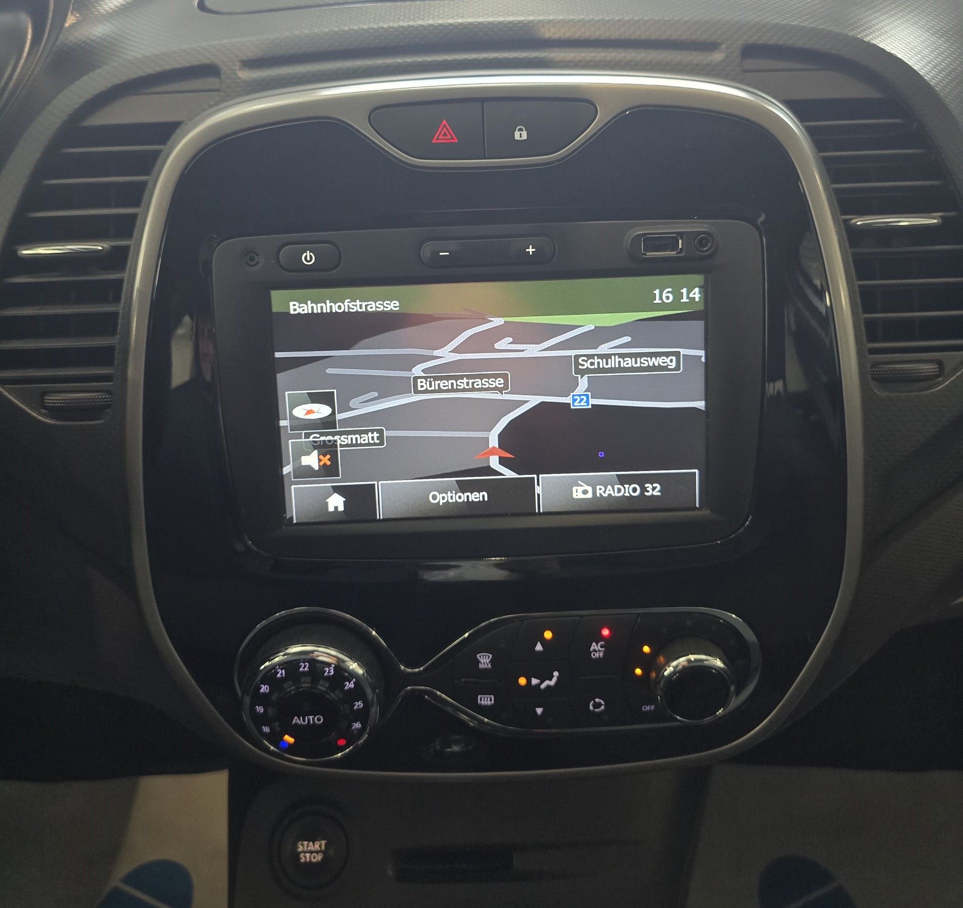 RENAULT Captur 1.2 T 16V Dynamique EDC-image-12