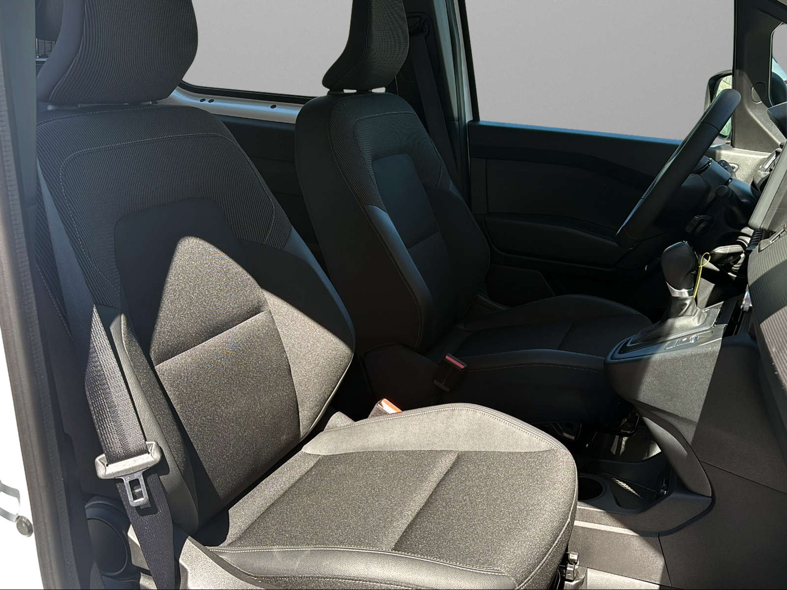 RENAULT Kangoo Van EV45 Standard L2 22kW Advance-image-13