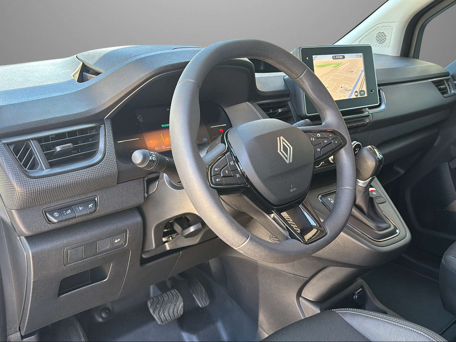 RENAULT Kangoo Van EV45 Standard L2 22kW Advance-image-9