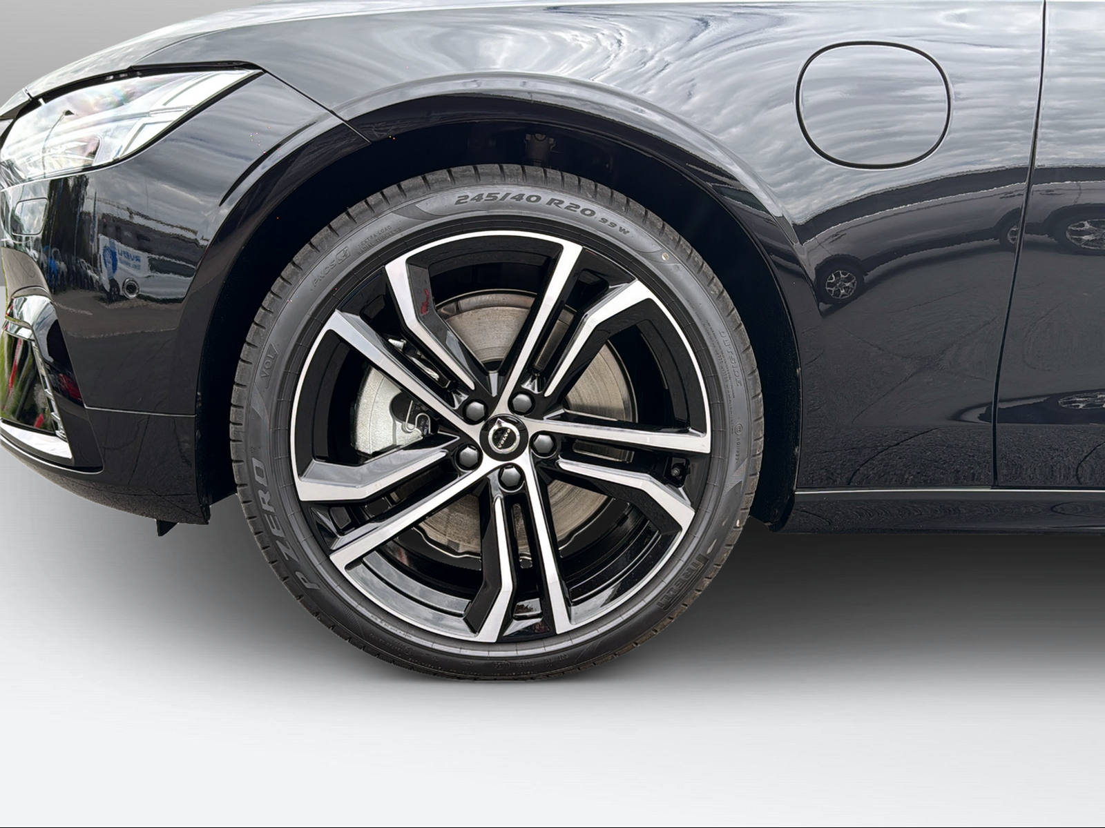 VOLVO V90 2.0 T8 TE Ultra Dark XClusive eAWD-image-8