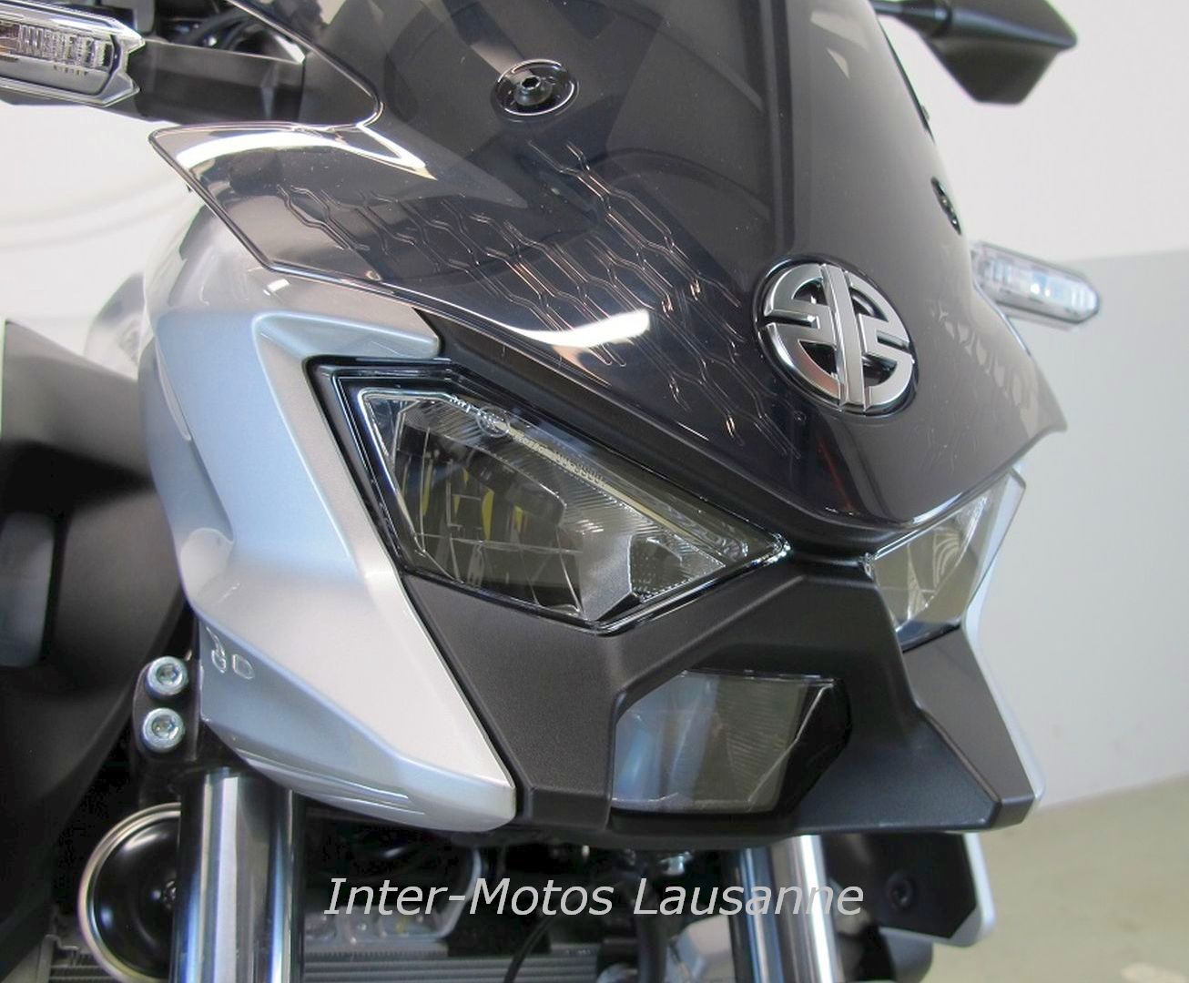 KAWASAKI Z7 HEV HYBRID-image-9