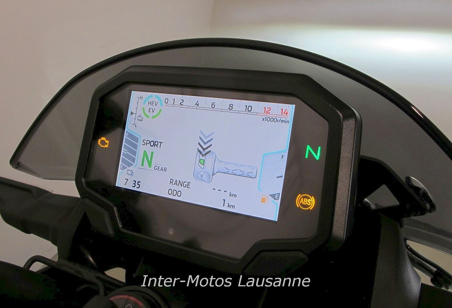 KAWASAKI Z7 HEV HYBRID-image-6